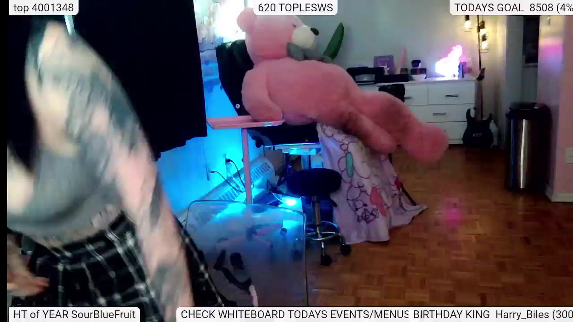 Gallery image thumbnail from BIRTHDAYBAMBI's myfreecams stream on, 07/01/2024, 21:47 image 6 of 20