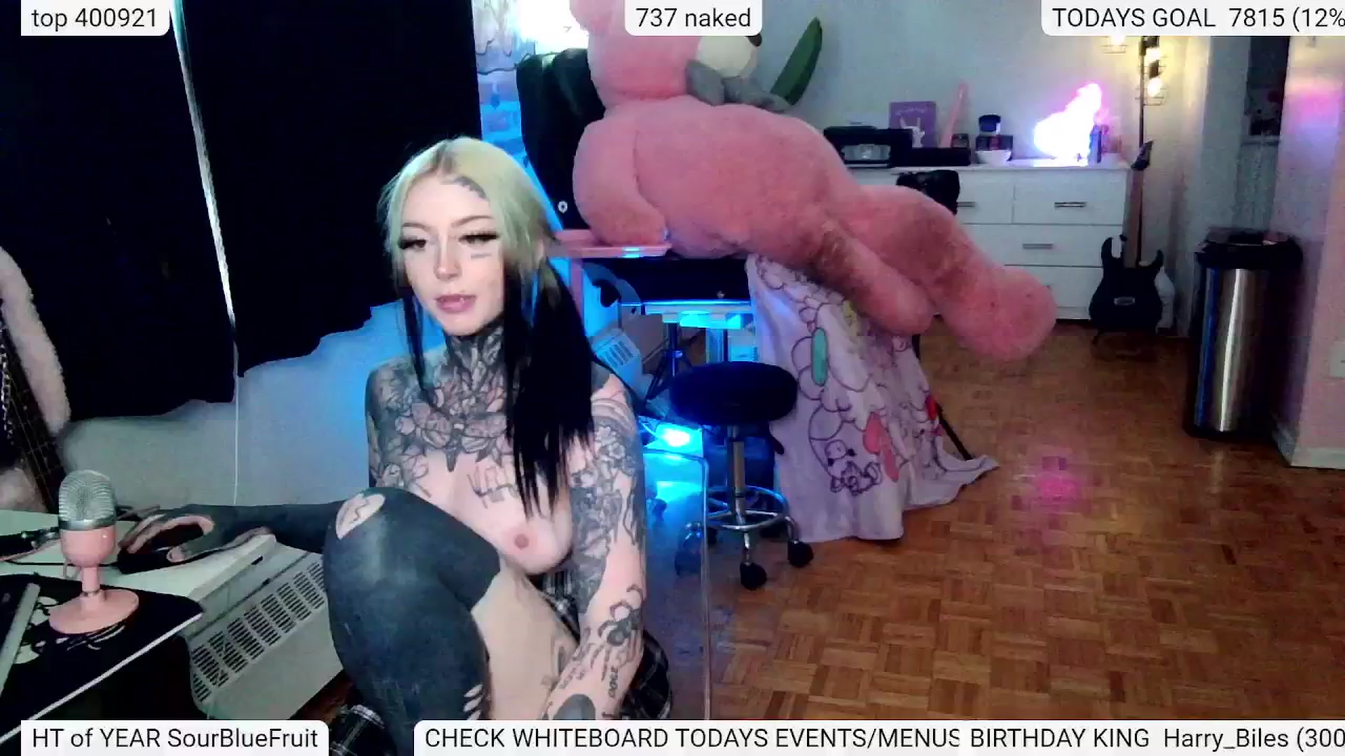 Gallery image thumbnail from BIRTHDAYBAMBI's myfreecams stream on, 07/01/2024, 23:13 image 8 of 20