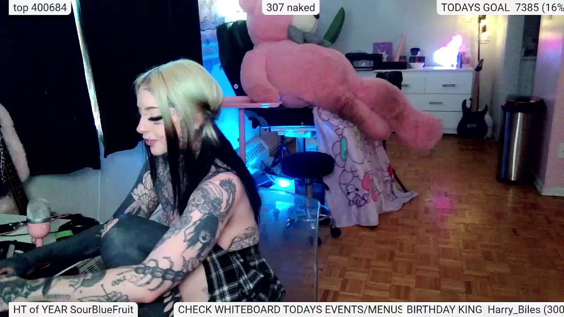Gallery image thumbnail from BIRTHDAYBAMBI's myfreecams stream on, 07/01/2024, 23:13 image 18 of 20