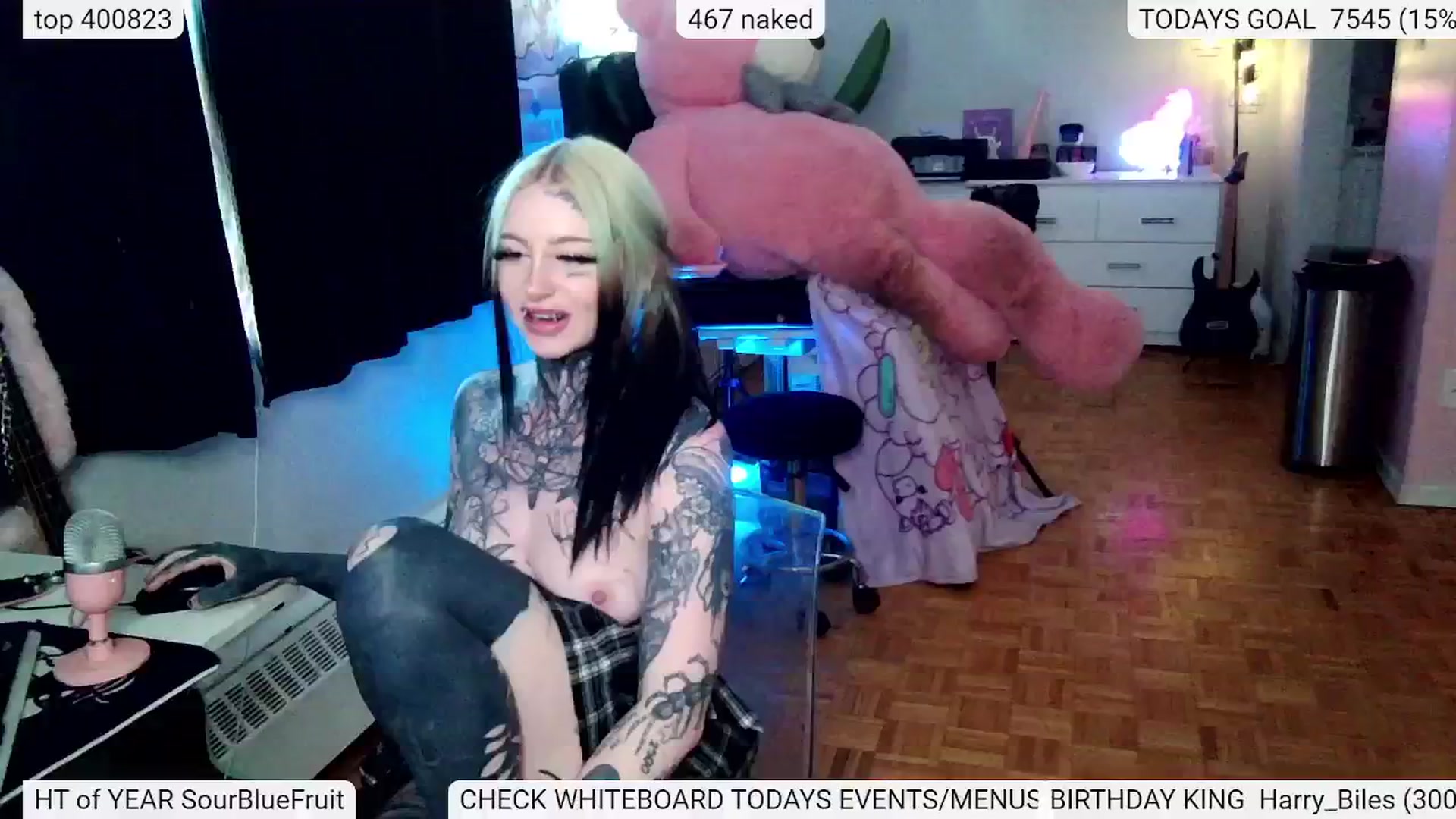 Gallery image thumbnail from BIRTHDAYBAMBI's myfreecams stream on, 07/01/2024, 23:13 image 13 of 20