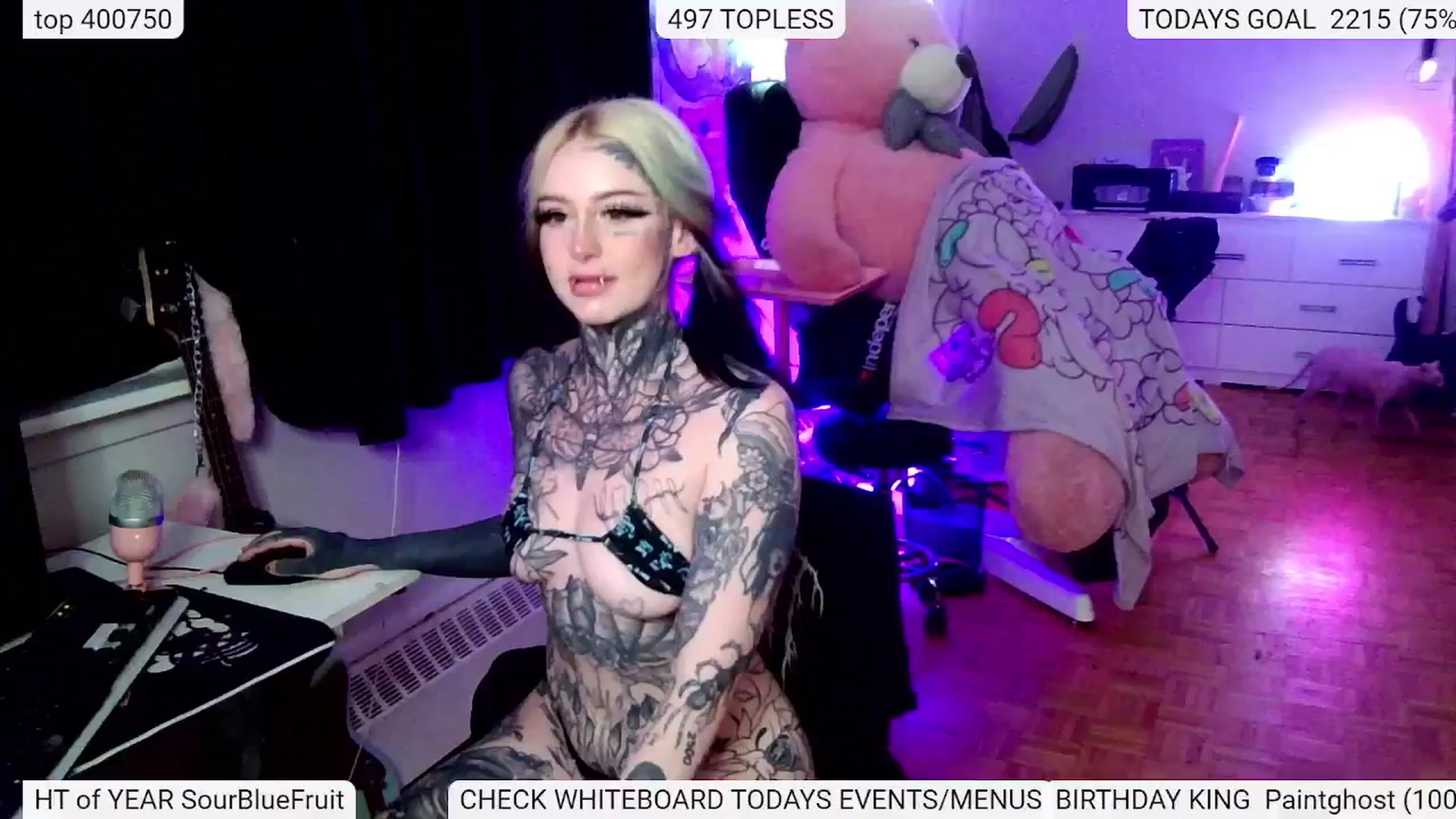 Gallery image thumbnail from BIRTHDAYBAMBI's myfreecams stream on, 07/04/2024, 01:58 image 9 of 20