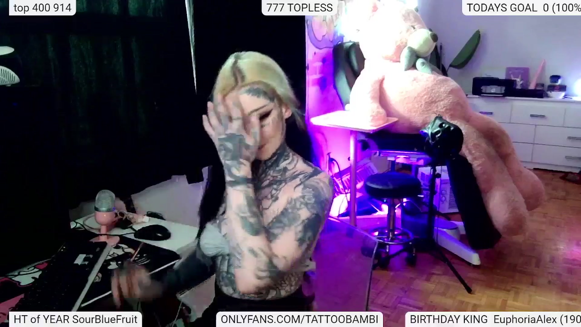 Gallery image thumbnail from BIRTHDAYBAMBI's myfreecams stream on, 07/06/2024, 22:11 image 7 of 20