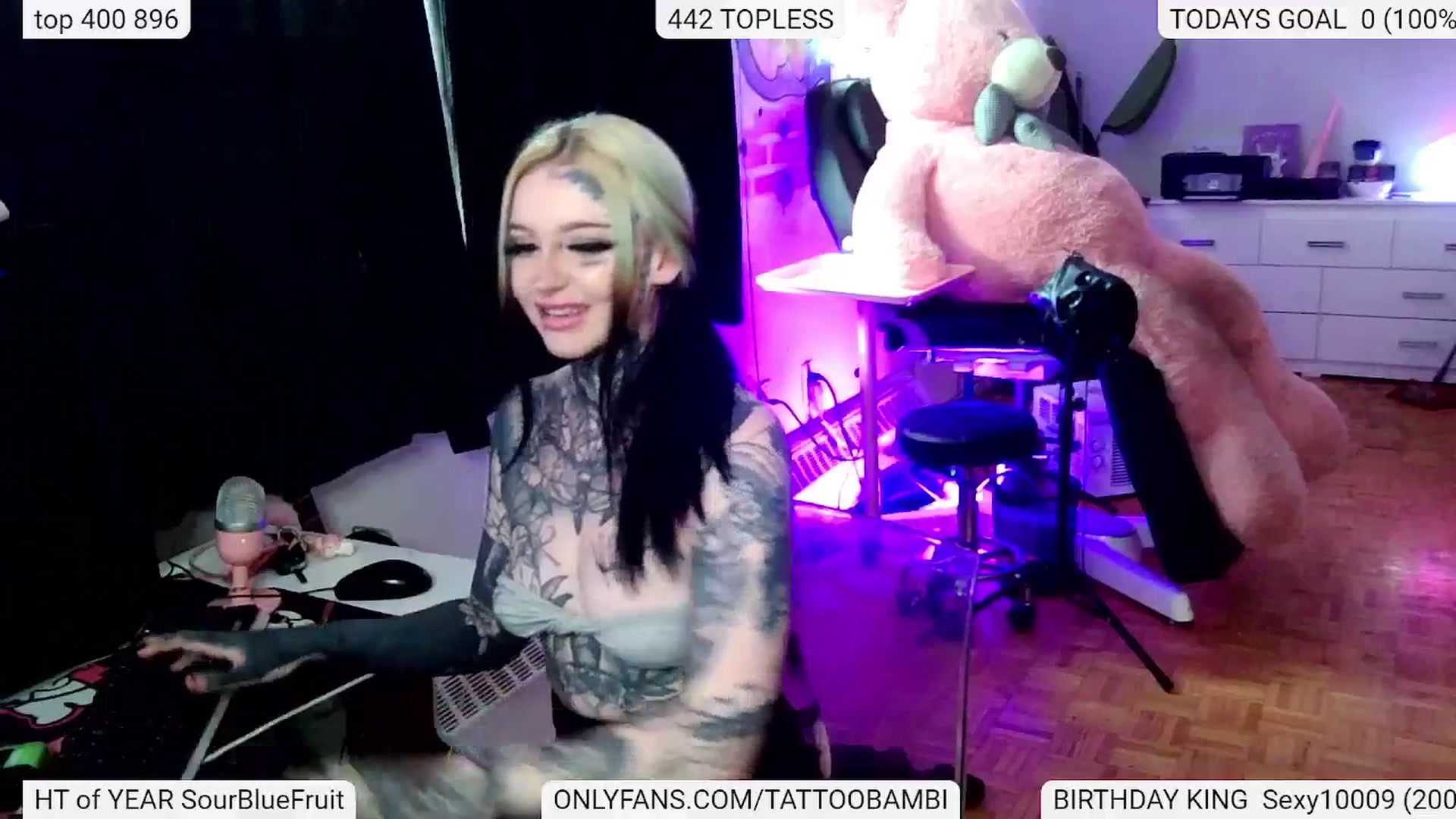 Gallery image thumbnail from BIRTHDAYBAMBI's myfreecams stream on, 07/06/2024, 22:11 image 17 of 20