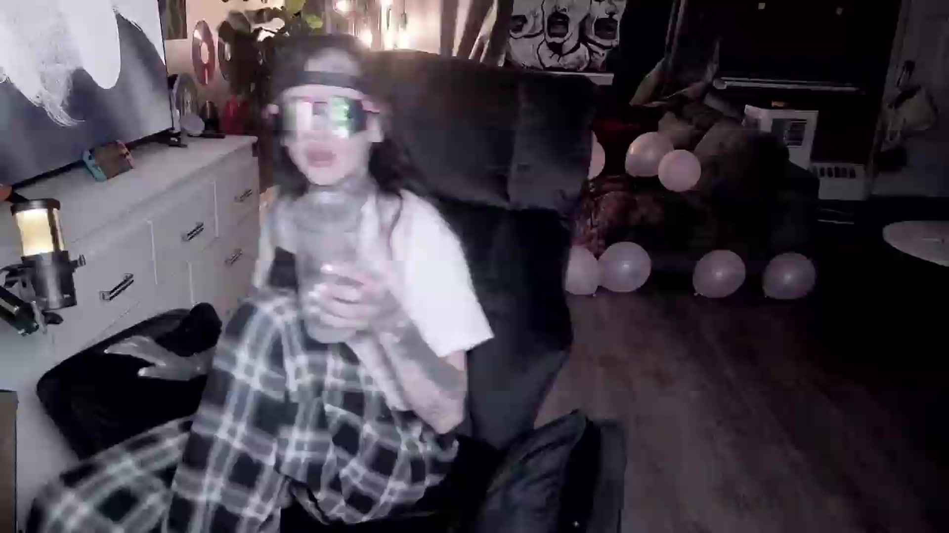 Gallery image thumbnail from BIRTHDAYBAMBI's myfreecams stream on, 06/25/2026, 03:06 image 13 of 20