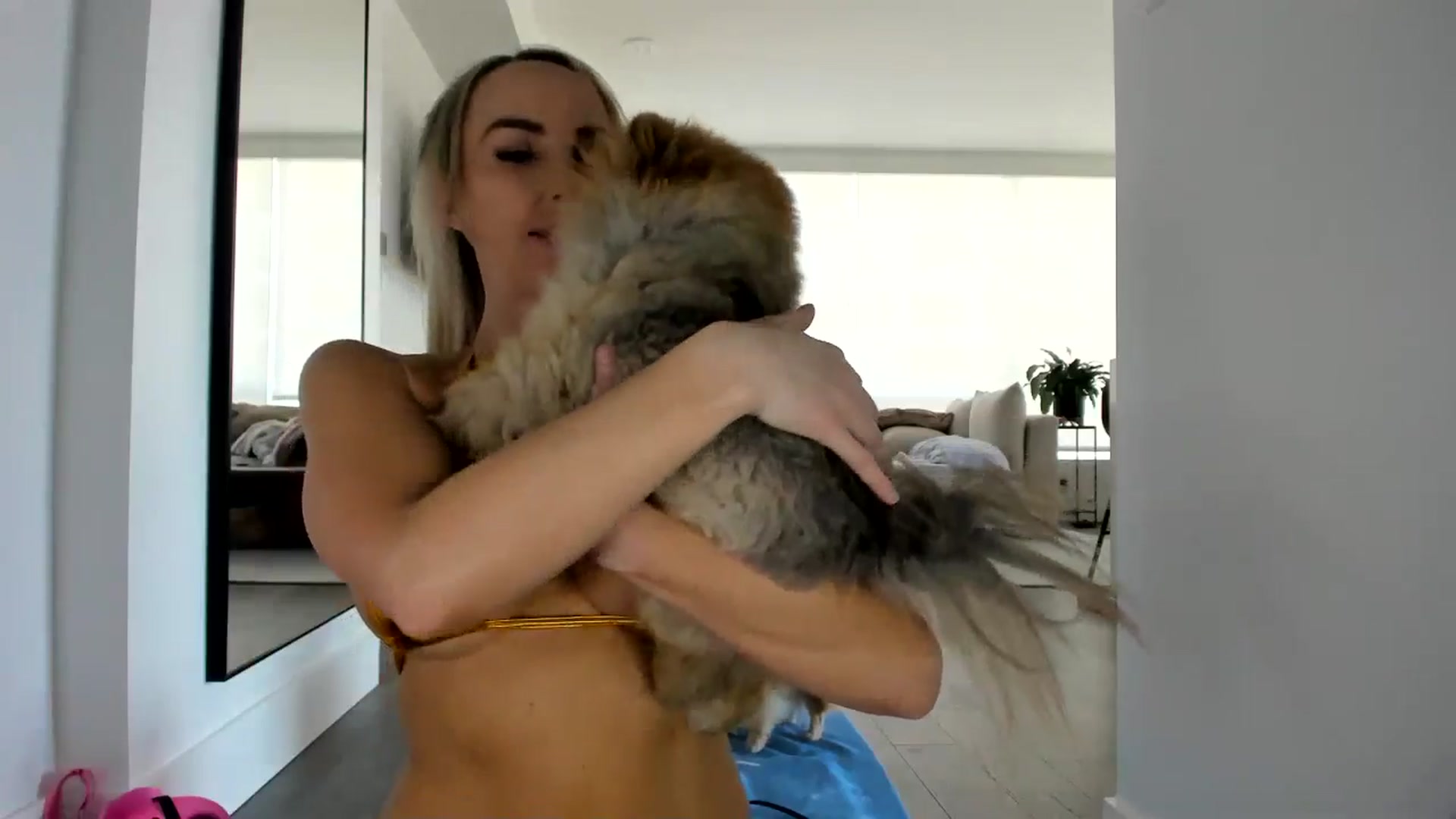 Gallery image thumbnail from BIRTHDAYBOOTS's myfreecams stream on, 04/18/2024, 21:50 image 6 of 20