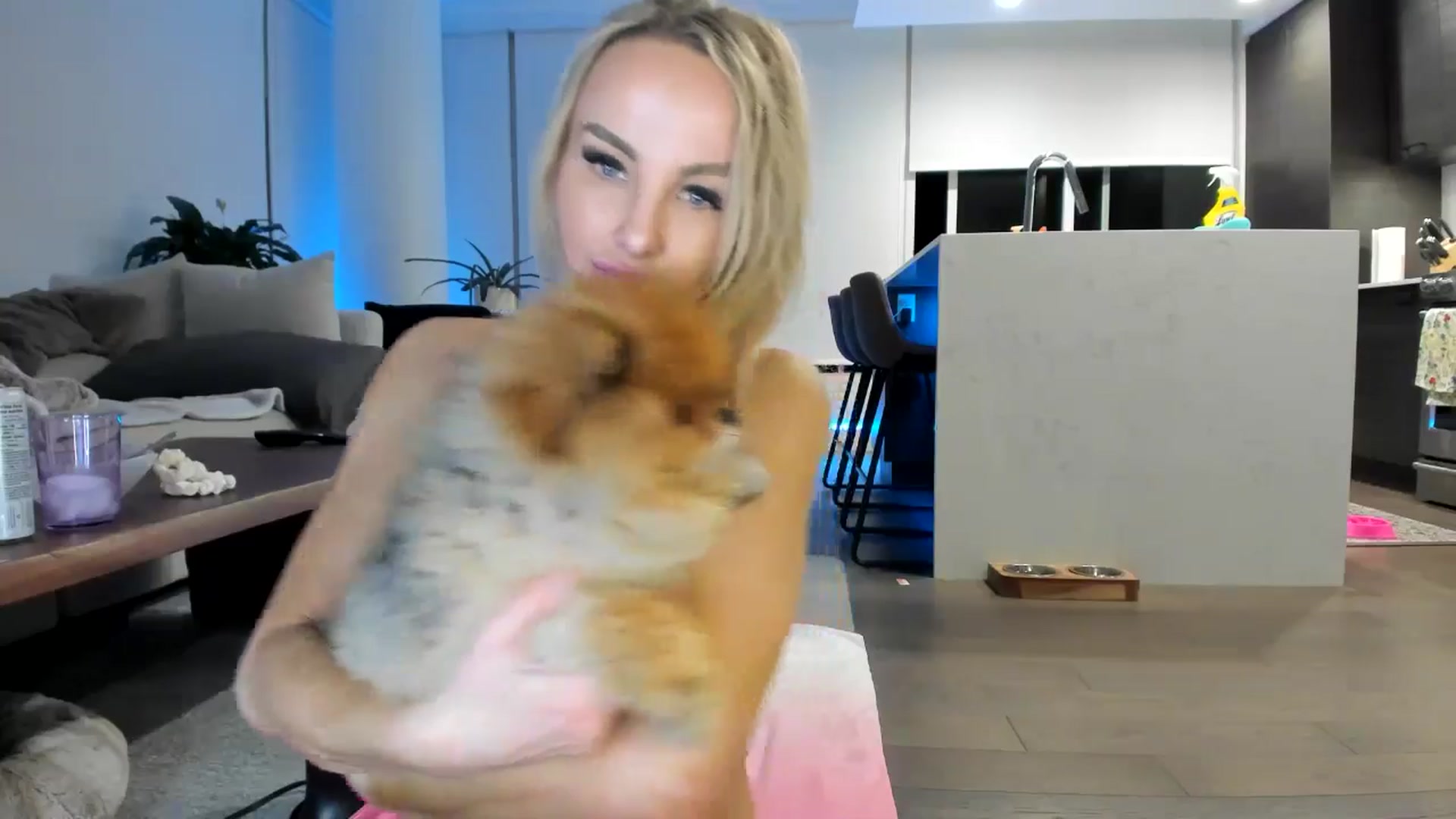 Gallery image thumbnail from BIRTHDAYBOOTS's myfreecams stream on, 04/28/2024, 04:44 image 15 of 20