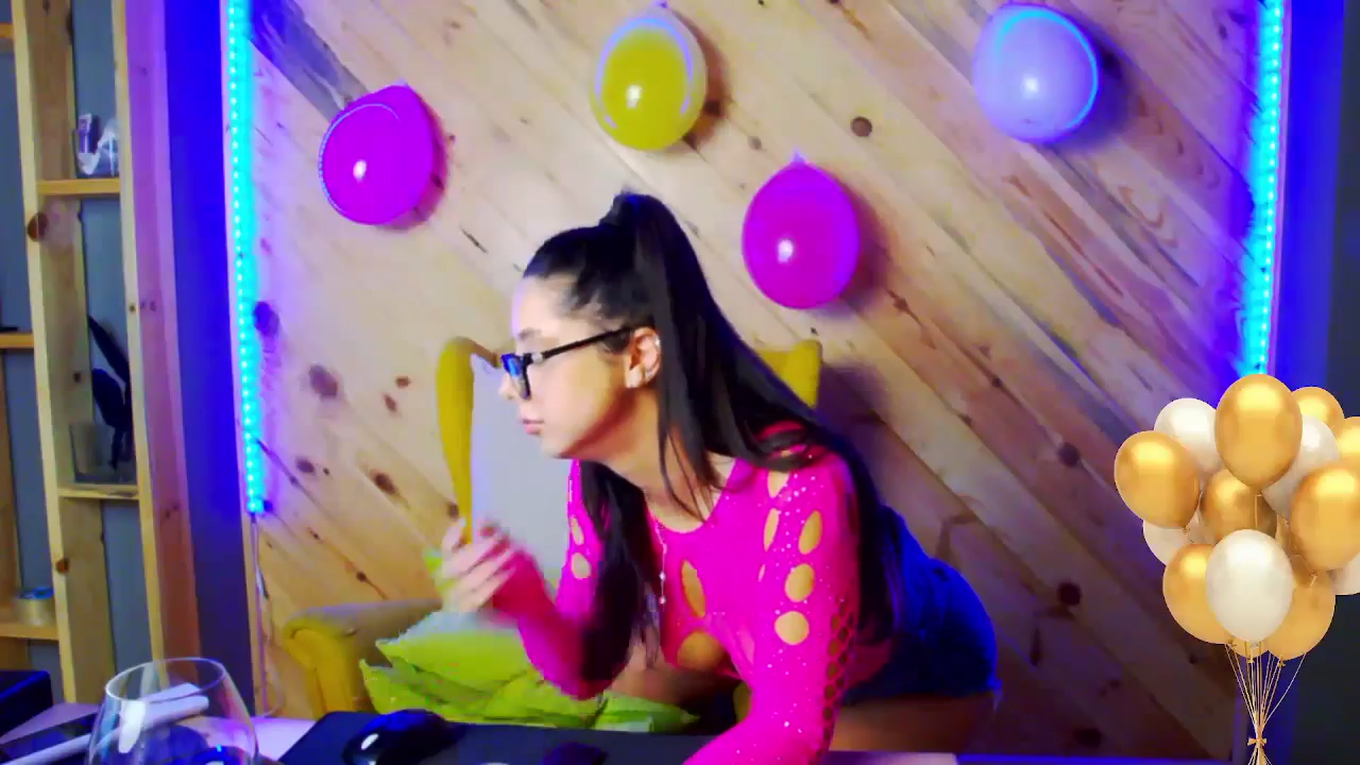 Gallery image thumbnail from BIRTHDAYMia's myfreecams stream on, 09/13/2024, 20:35 image 17 of 20