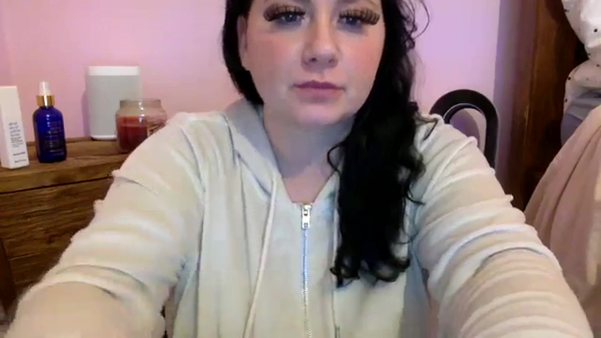 Gallery image thumbnail from BIRTHDAYPANDA's myfreecams stream on, 11/19/2023, 20:48 image 19 of 20