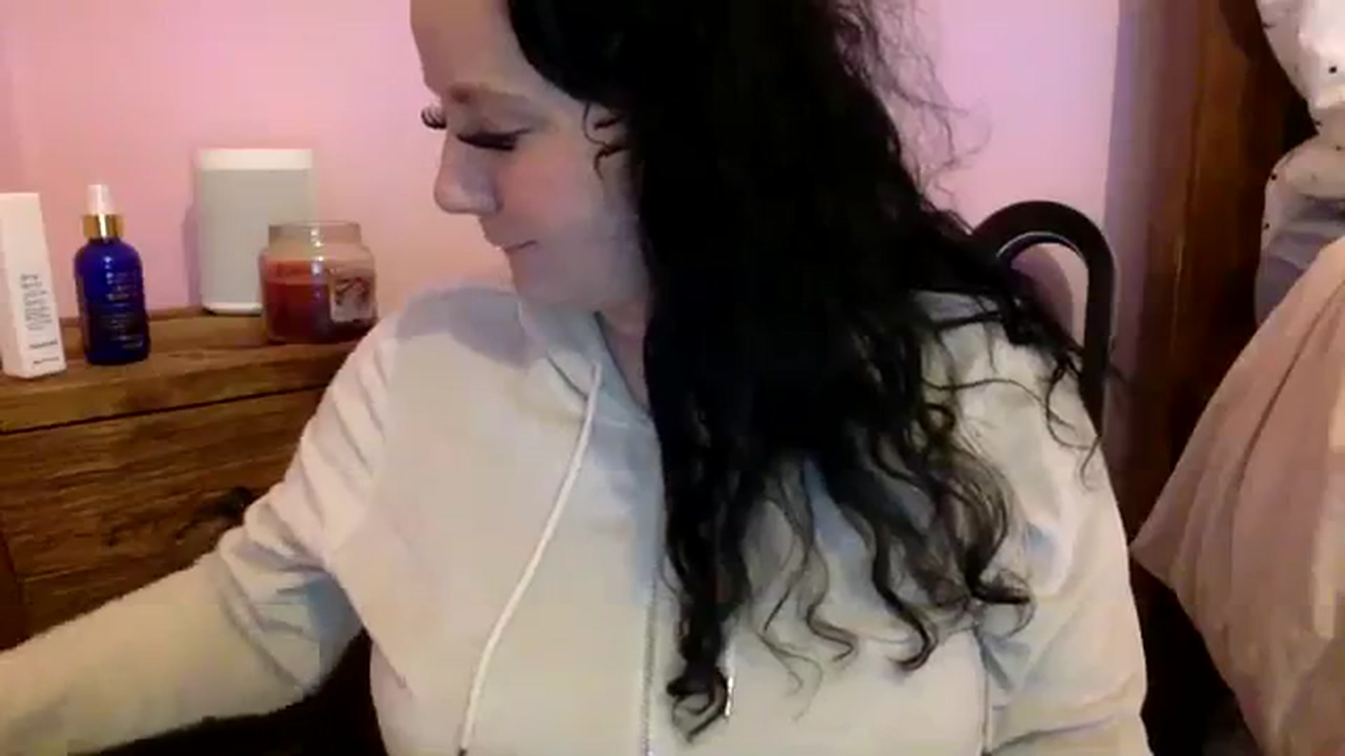 Gallery image thumbnail from BIRTHDAYPANDA's myfreecams stream on, 11/19/2023, 20:48 image 20 of 20
