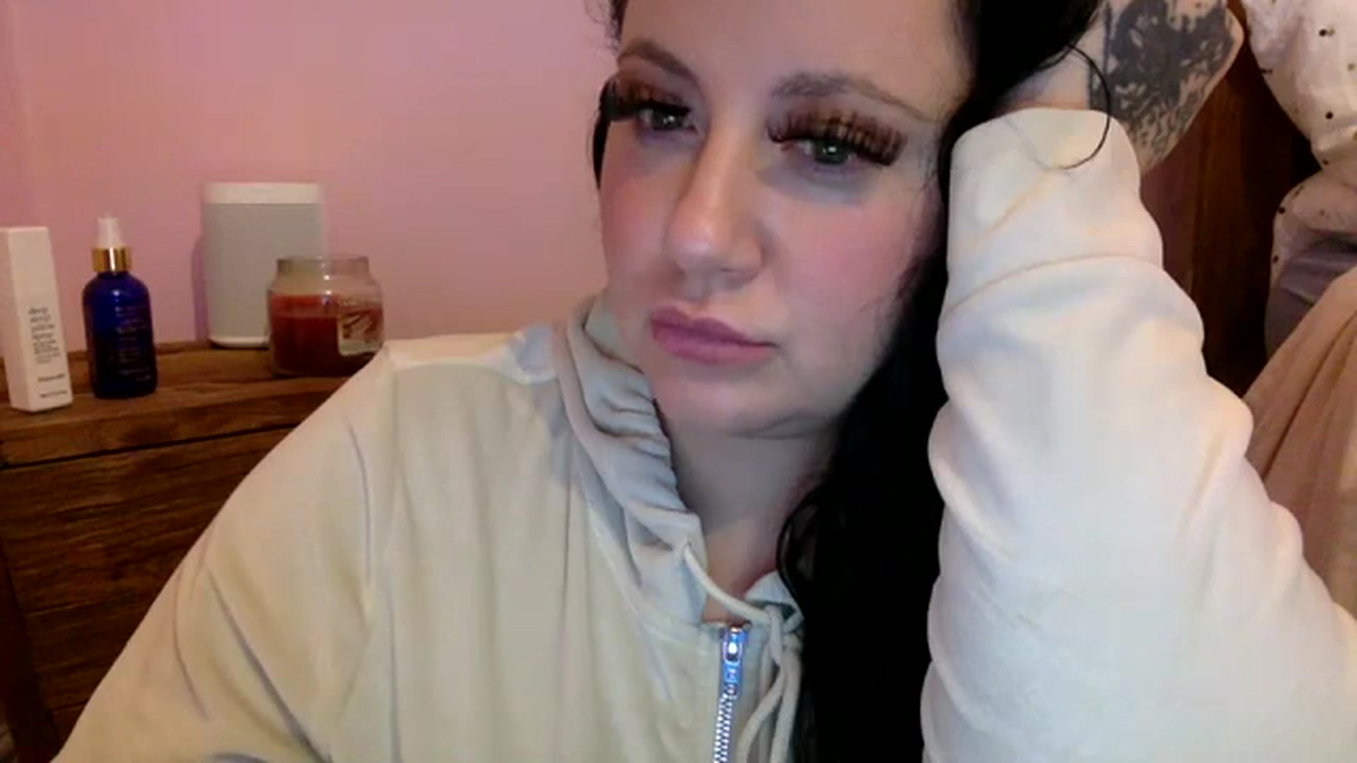 Gallery image thumbnail from BIRTHDAYPANDA's myfreecams stream on, 11/19/2023, 21:25 image 8 of 20