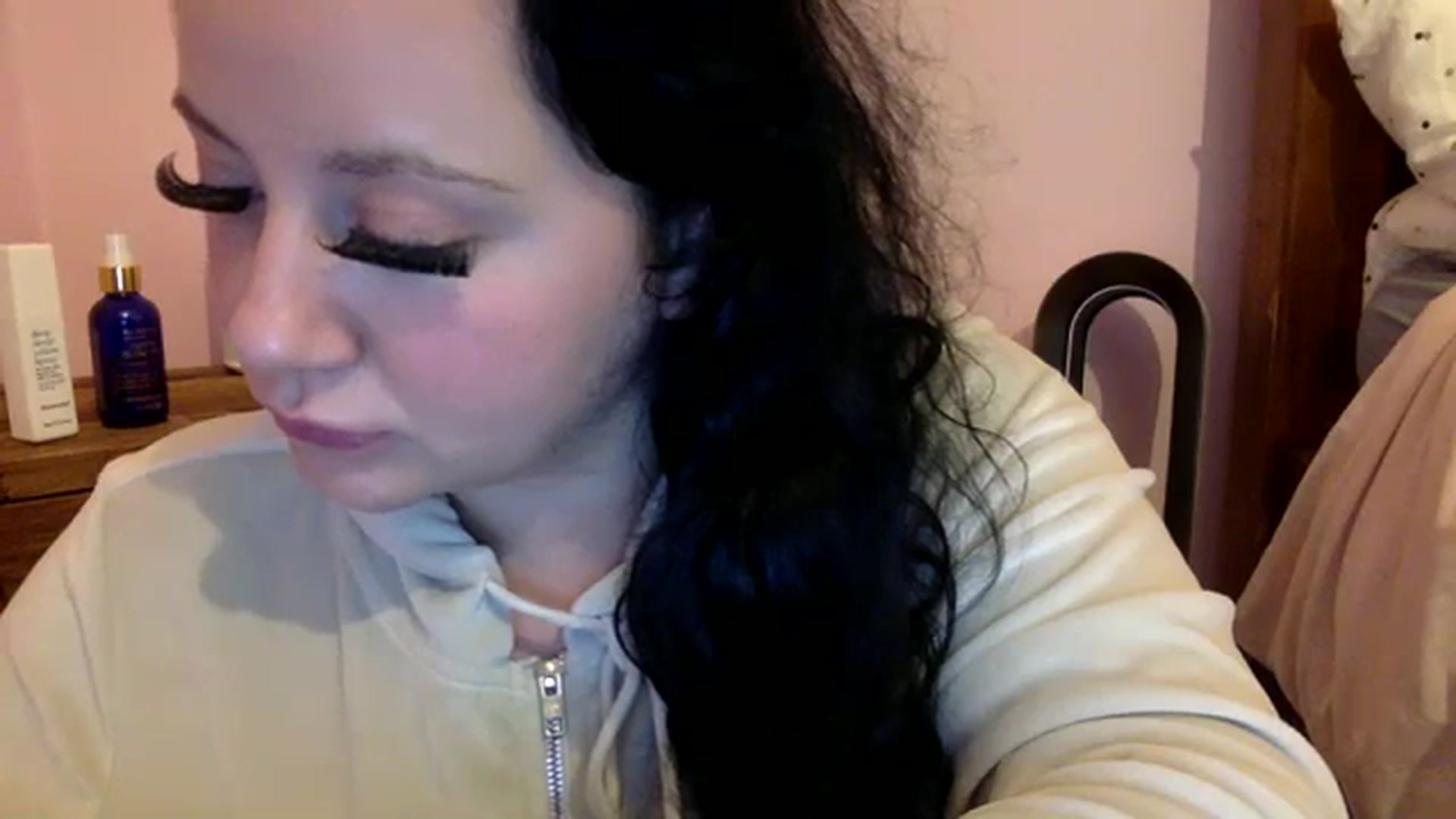Gallery image thumbnail from BIRTHDAYPANDA's myfreecams stream on, 11/19/2023, 21:25 image 13 of 20