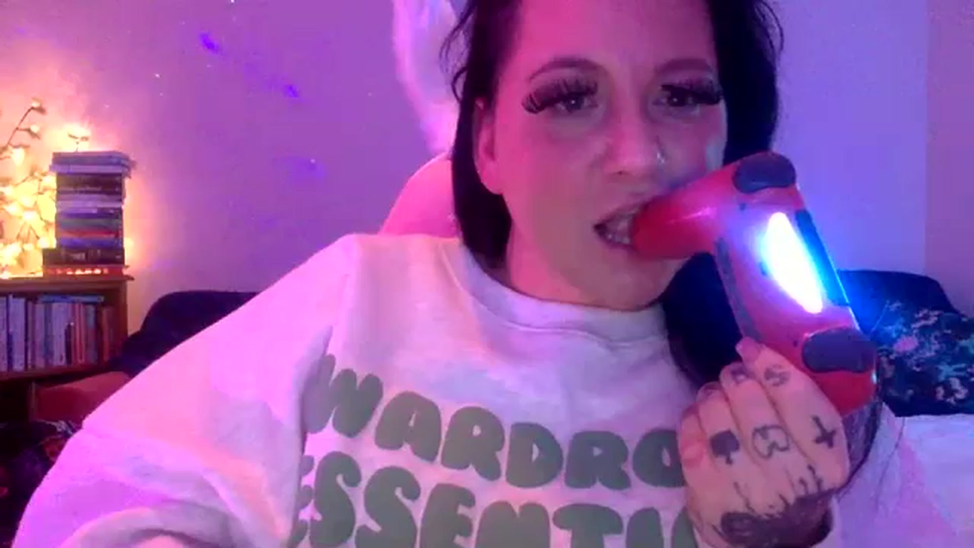 Gallery image thumbnail from BIRTHDAYPANDA's myfreecams stream on, 11/27/2023, 24:01 image 15 of 20