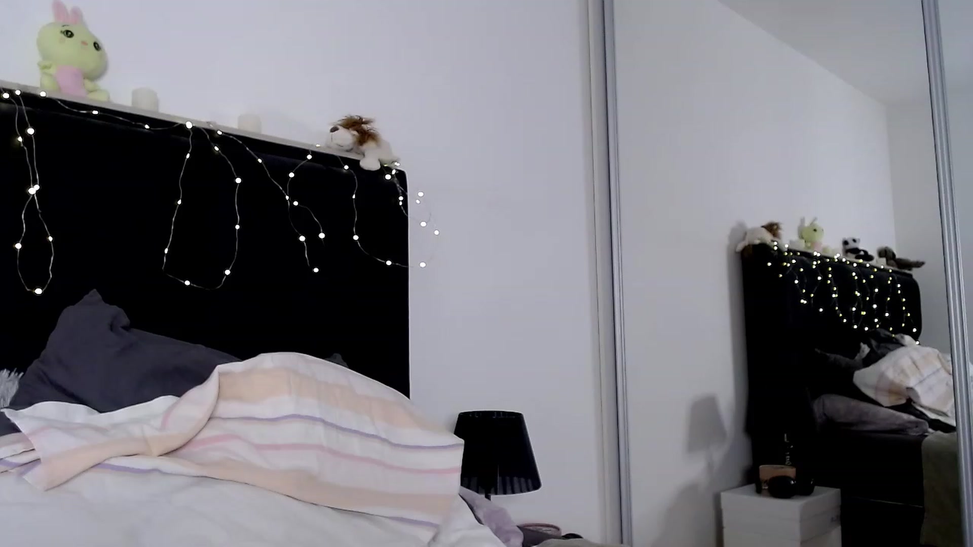Gallery image thumbnail from BLUE_BIRD__'s myfreecams stream on, 10/27/2023, 19:14 image 2 of 20