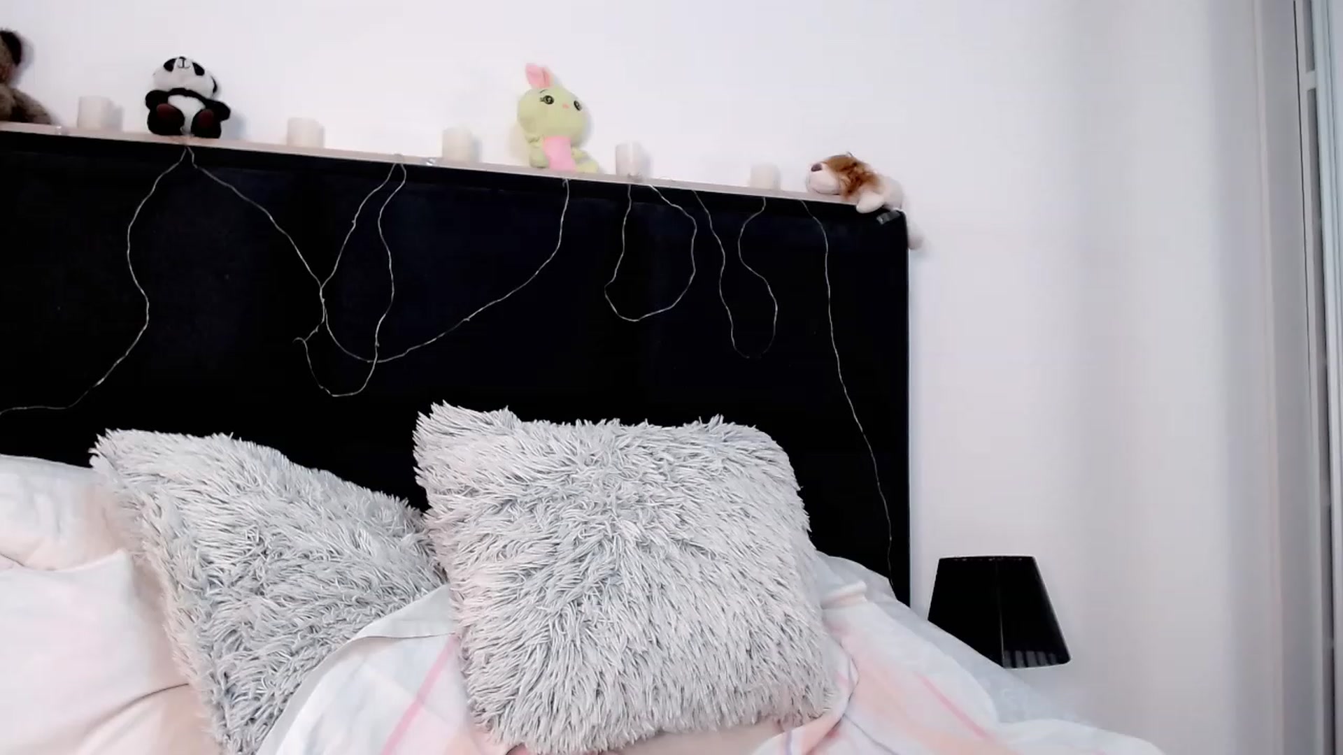 Gallery image thumbnail from BLUE_BIRD__'s myfreecams stream on, 11/12/2023, 19:51 image 20 of 20