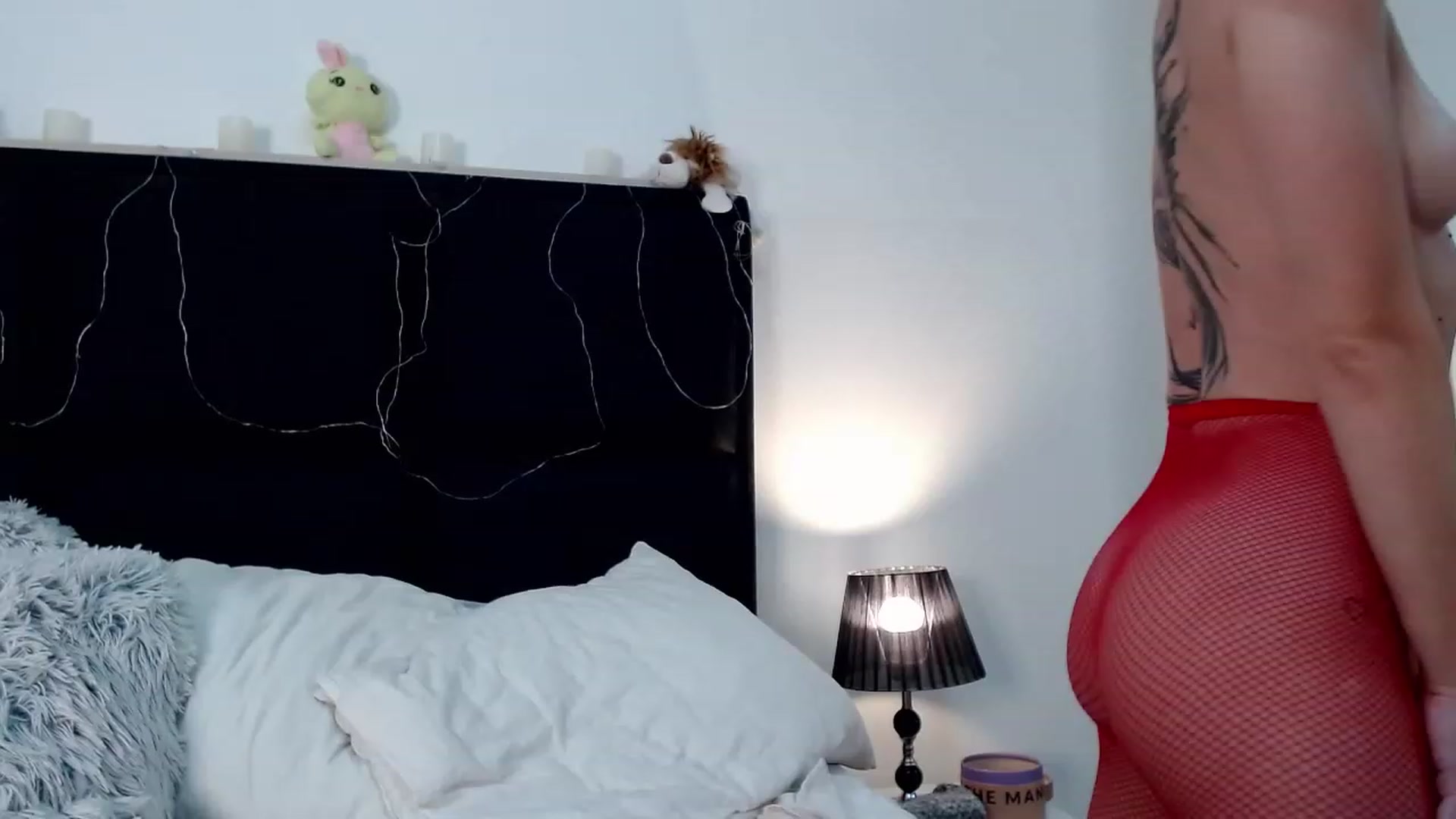 Gallery image thumbnail from BLUE_BIRD__'s myfreecams stream on, 11/18/2023, 20:05 image 16 of 20