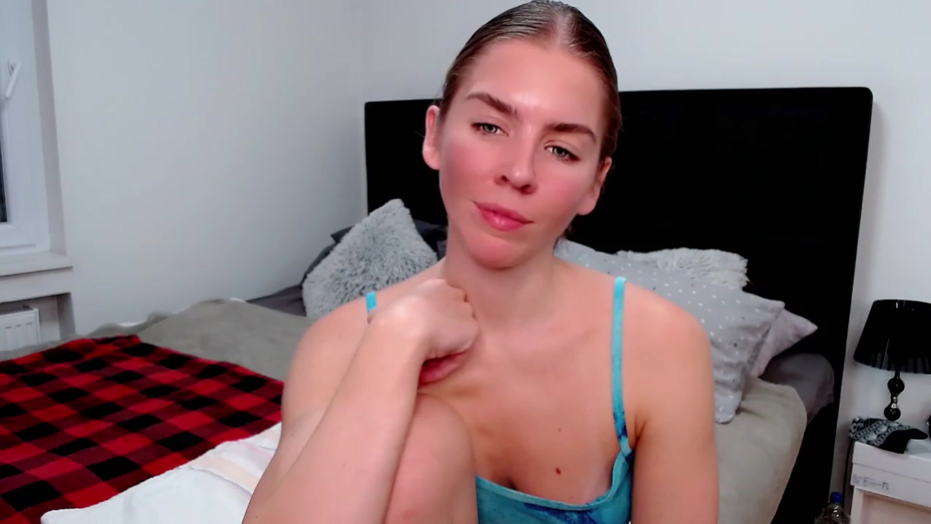 Gallery image thumbnail from BLUE_BIRD__'s myfreecams stream on, 12/13/2023, 20:41 image 20 of 20