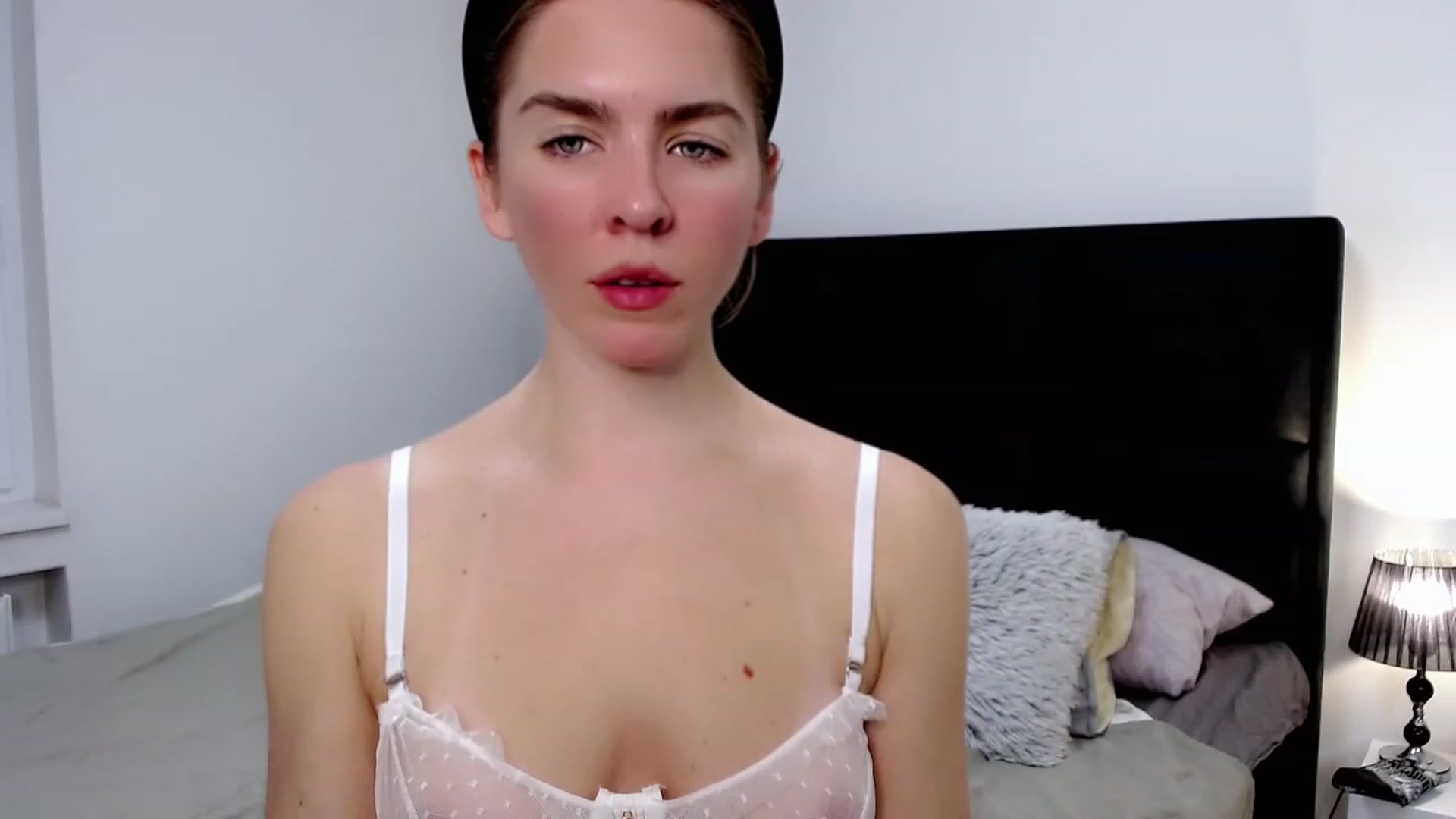 Gallery image thumbnail from BLUE_BIRD__'s myfreecams stream on, 12/16/2023, 21:10 image 6 of 20