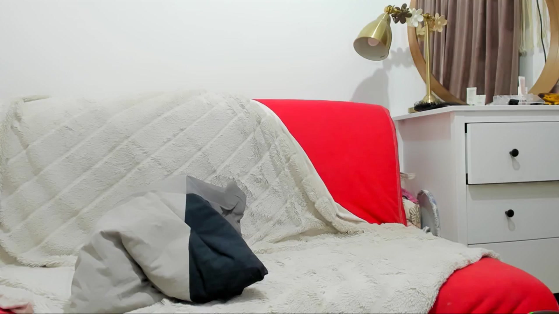 Gallery image thumbnail from BOMBSHELL___'s myfreecams stream on, 11/26/2024, 24:59 image 15 of 20