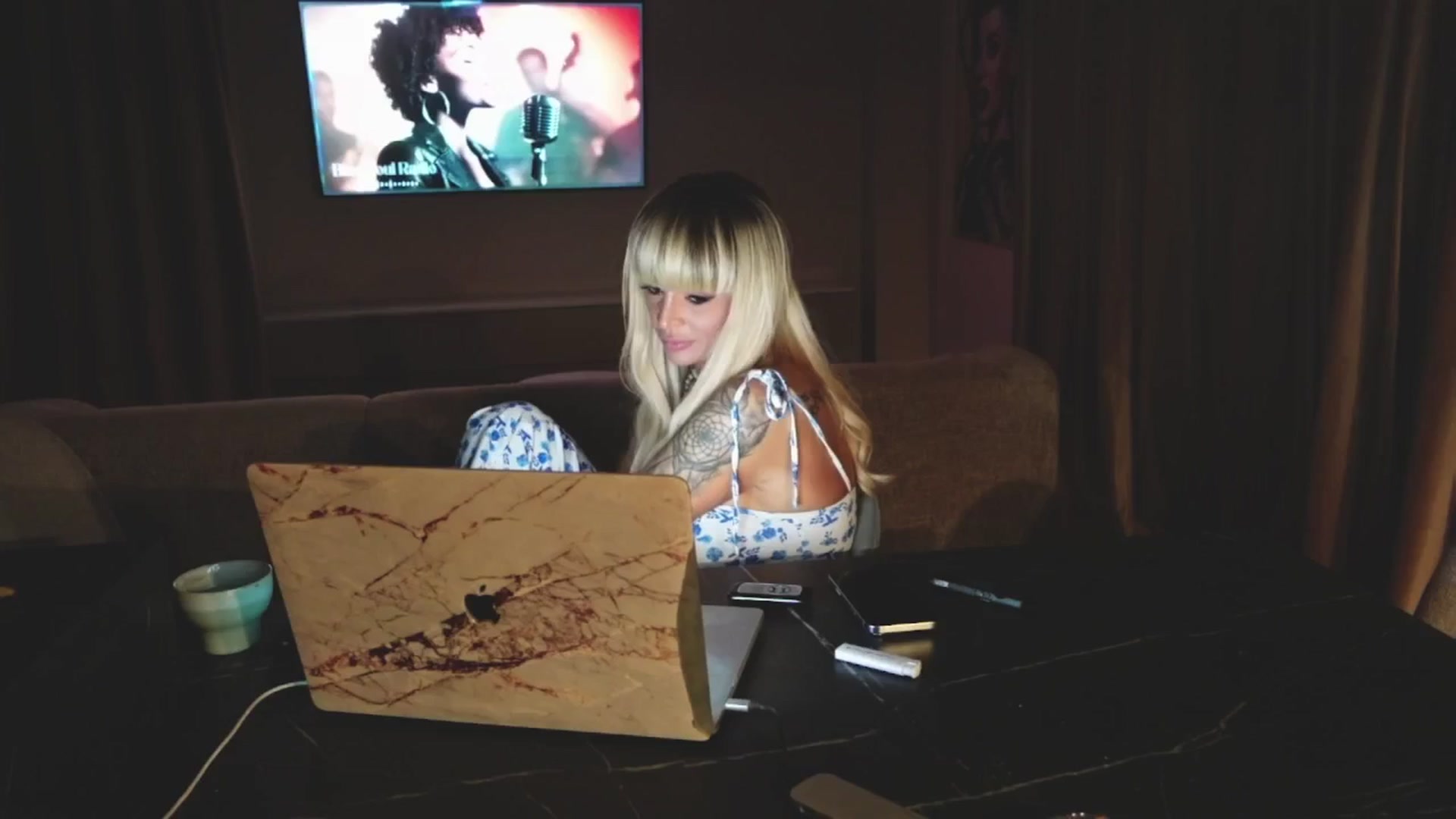 Gallery image thumbnail from BOO_D's myfreecams stream on, 08/20/2025, 24:02 image 5 of 20