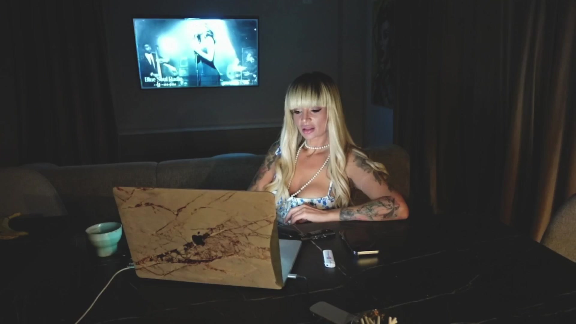 Gallery image thumbnail from BOO_D's myfreecams stream on, 08/20/2025, 24:02 image 15 of 20