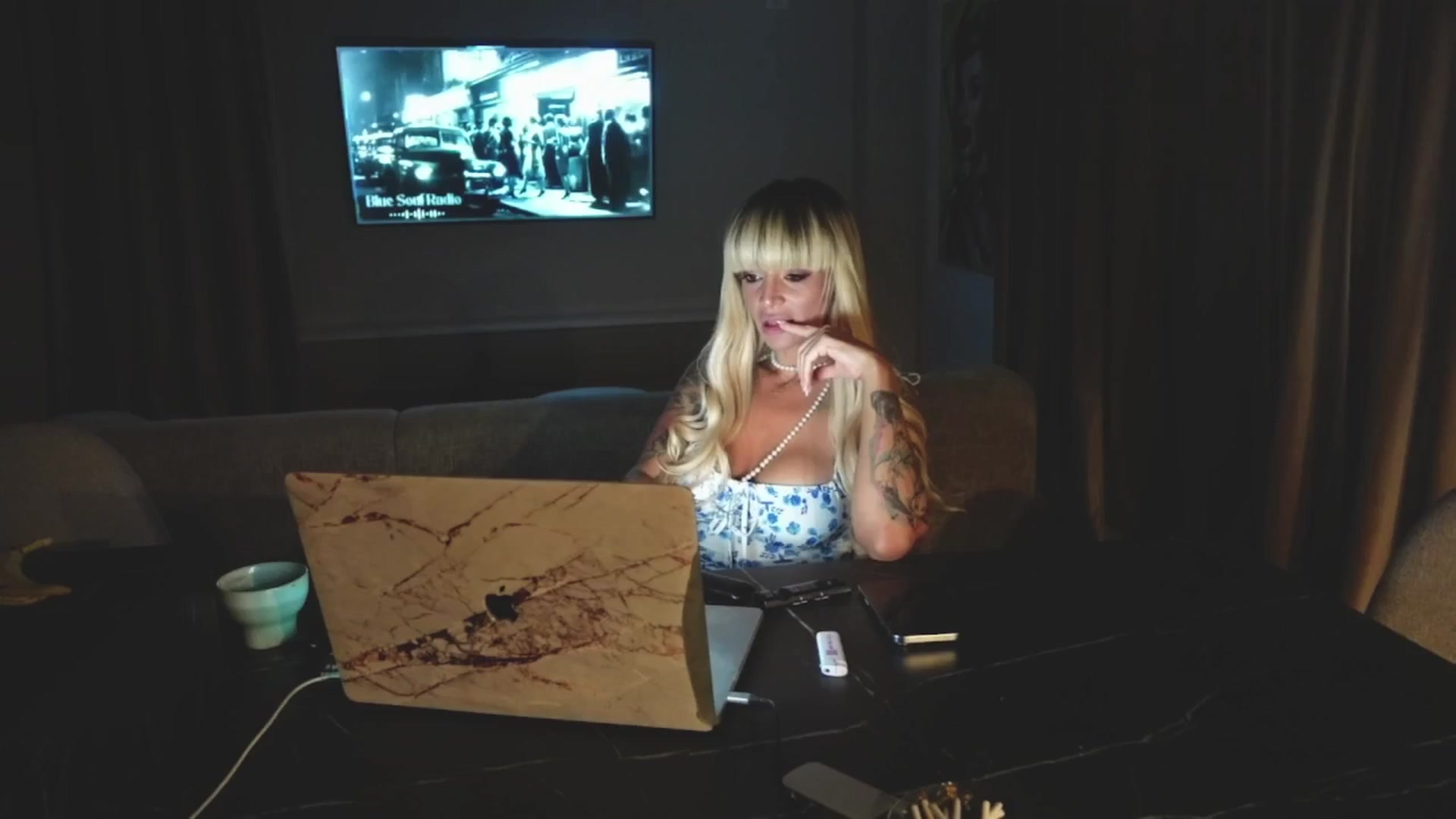 Gallery image thumbnail from BOO_D's myfreecams stream on, 08/20/2025, 24:02 image 13 of 20