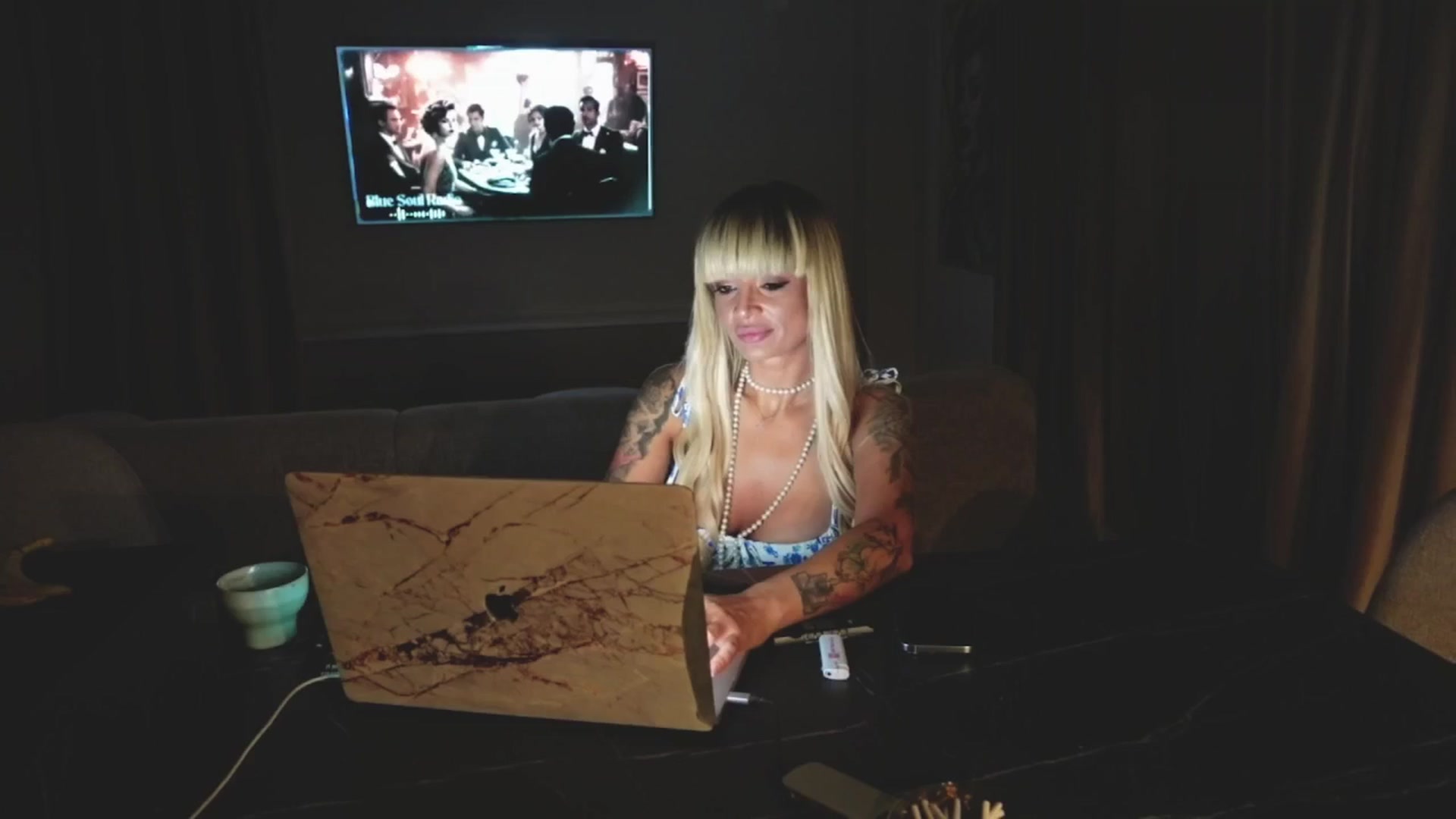 Gallery image thumbnail from BOO_D's myfreecams stream on, 08/20/2025, 24:26 image 6 of 20