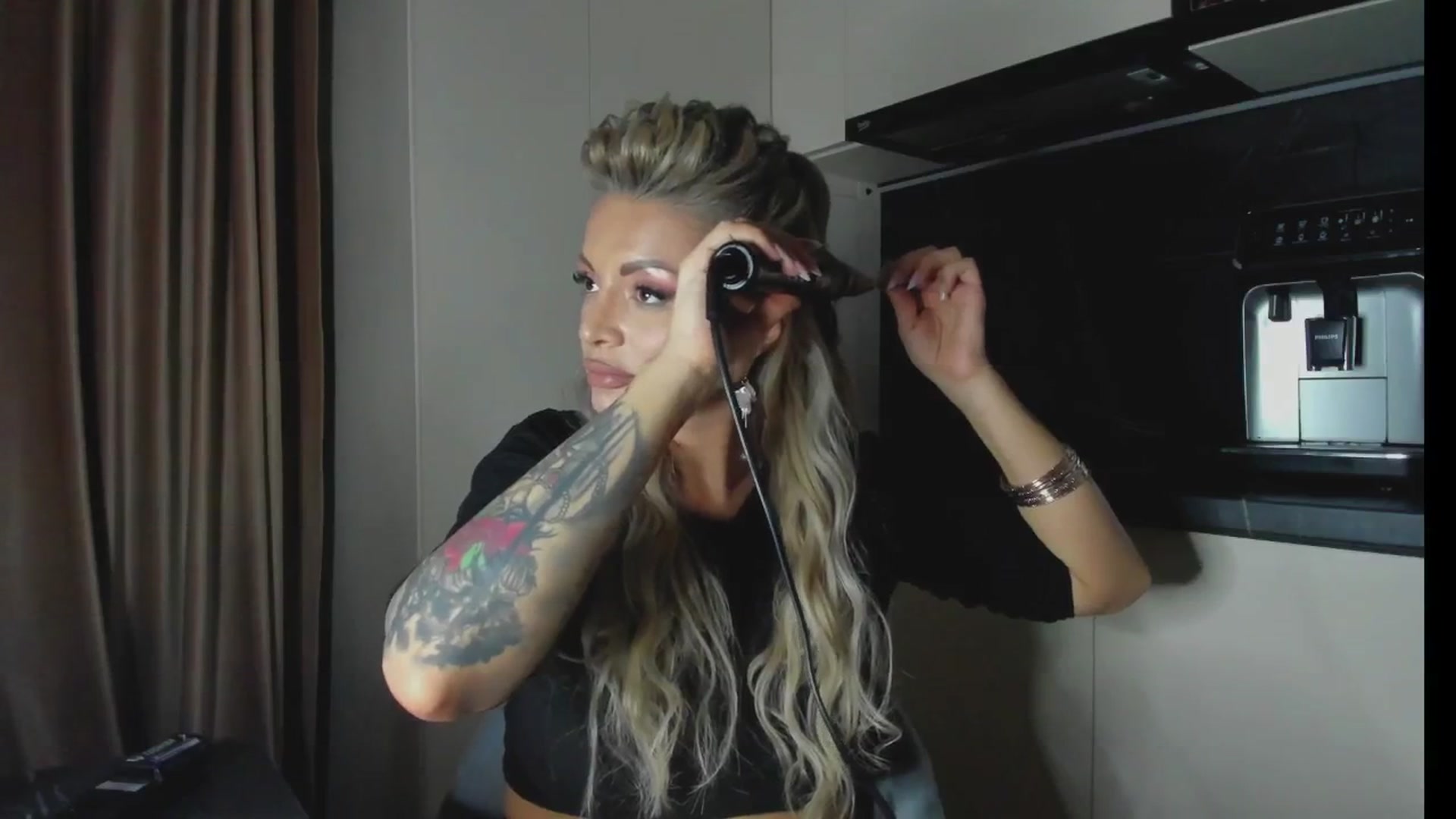 Gallery image thumbnail from BOO_D's myfreecams stream on, 12/30/2025, 21:28 image 6 of 20