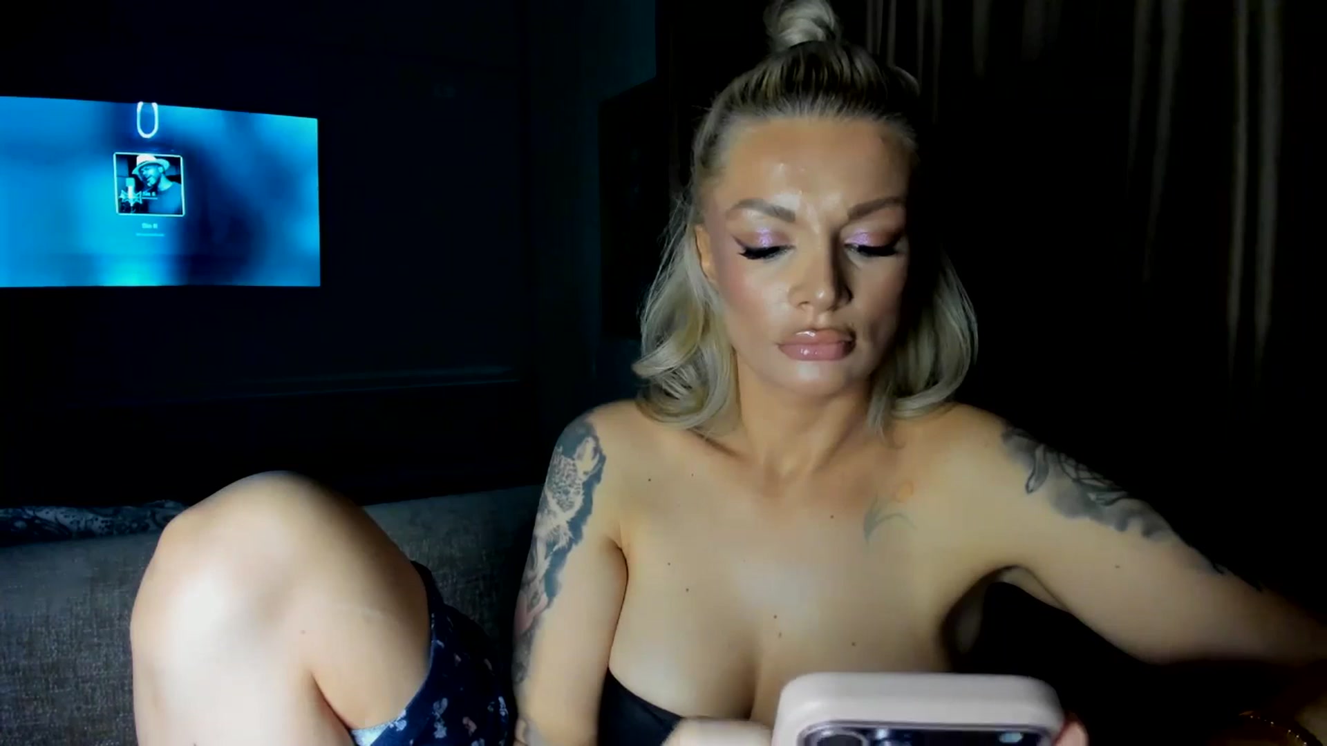 Gallery image thumbnail from BOO_D's myfreecams stream on, 02/04/2026, 19:19 image 2 of 20