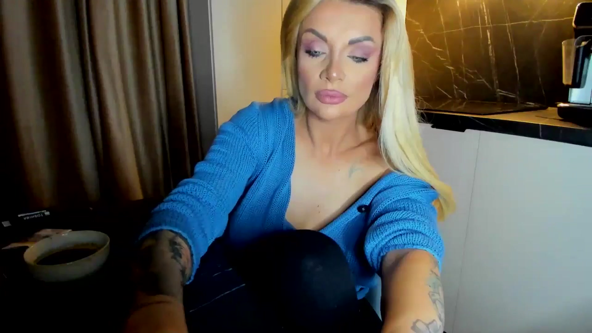 Gallery image thumbnail from BOO_D's myfreecams stream on, 03/26/2026, 22:47 image 13 of 20