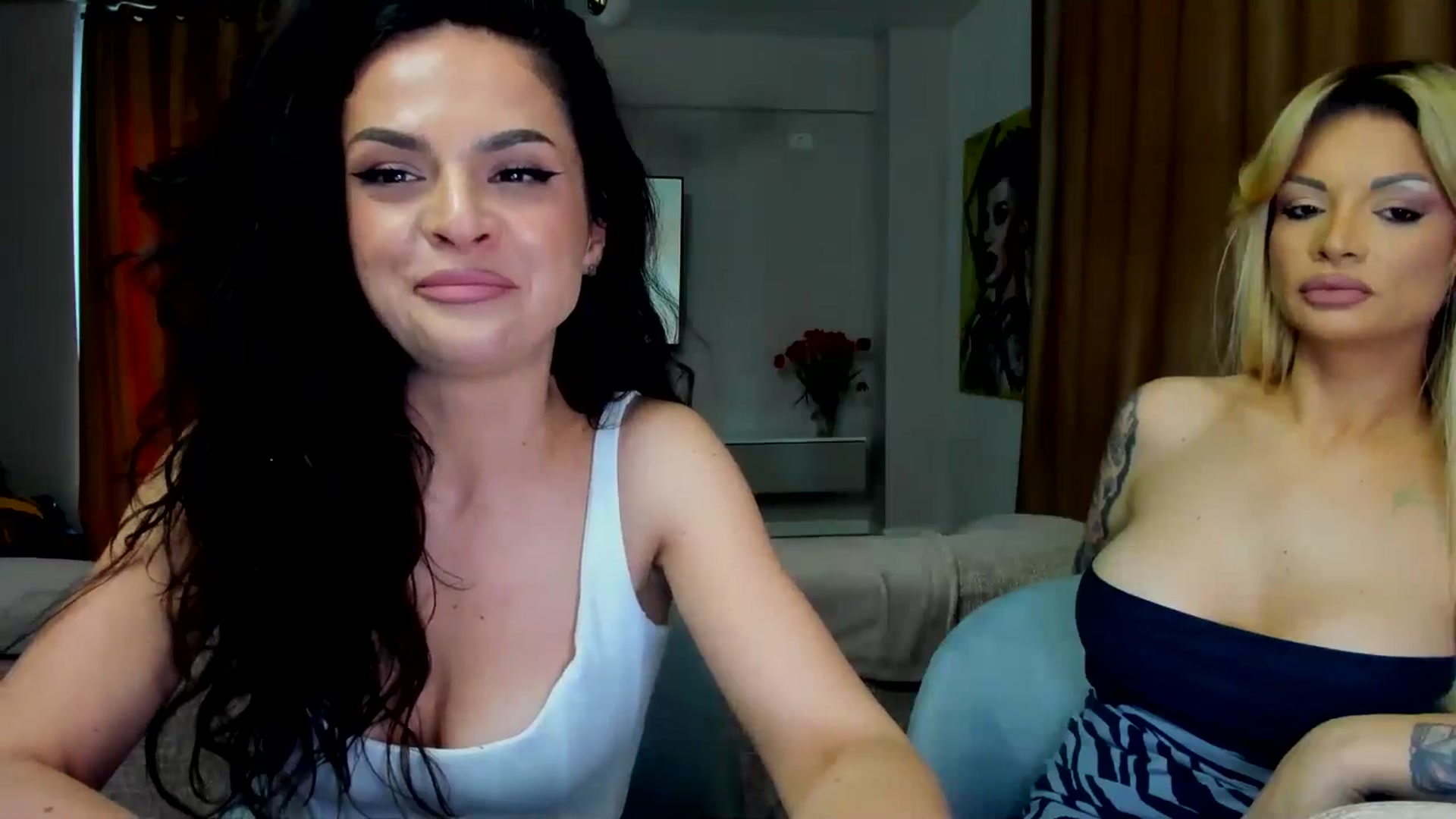 Gallery image thumbnail from BOO_D's myfreecams stream on, 04/21/2026, 10:25 image 7 of 20