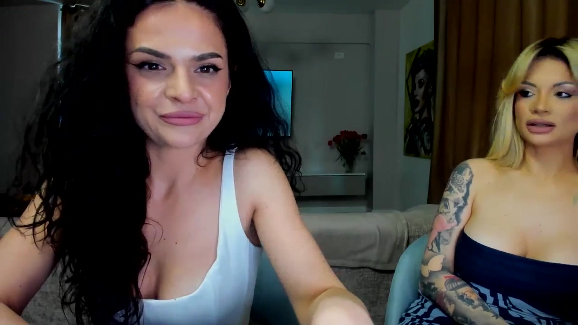 Gallery image thumbnail from BOO_D's myfreecams stream on, 04/21/2026, 10:25 image 13 of 20