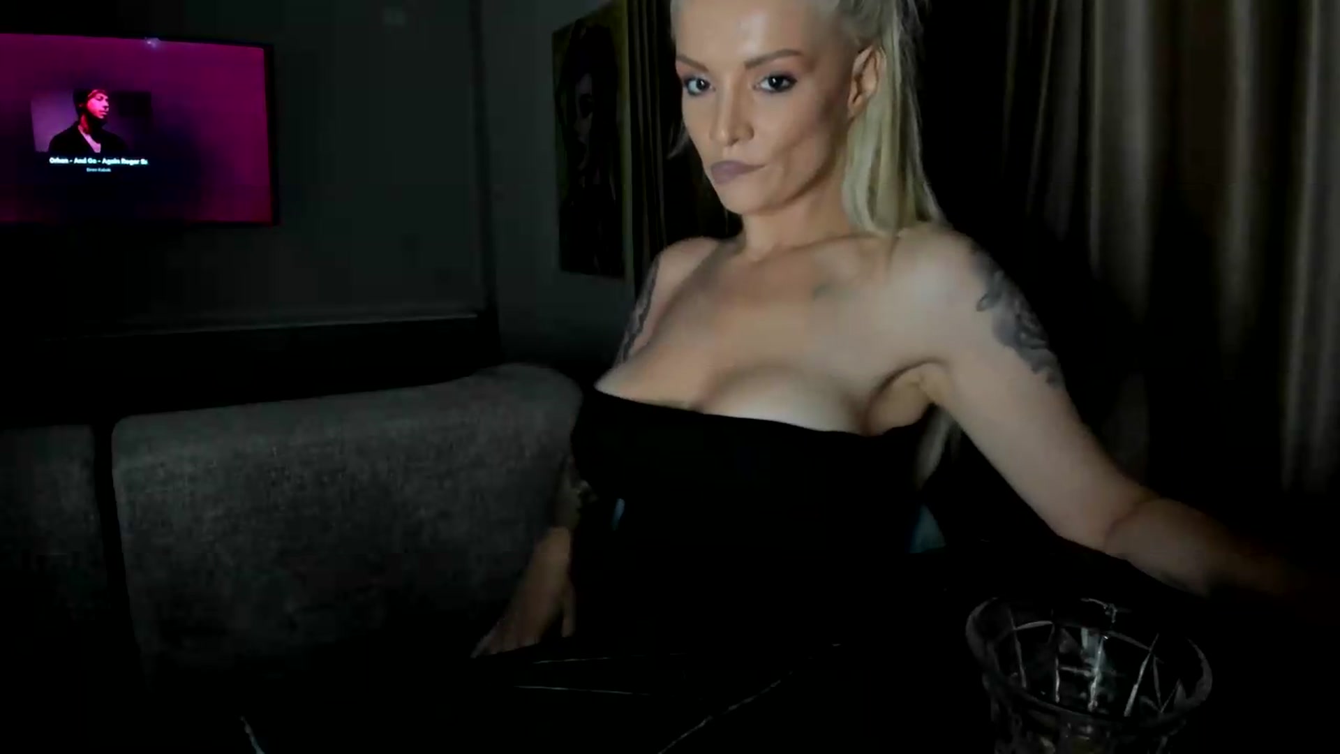 Gallery image thumbnail from BOO_D's myfreecams stream on, 06/24/2026, 21:33 image 11 of 20
