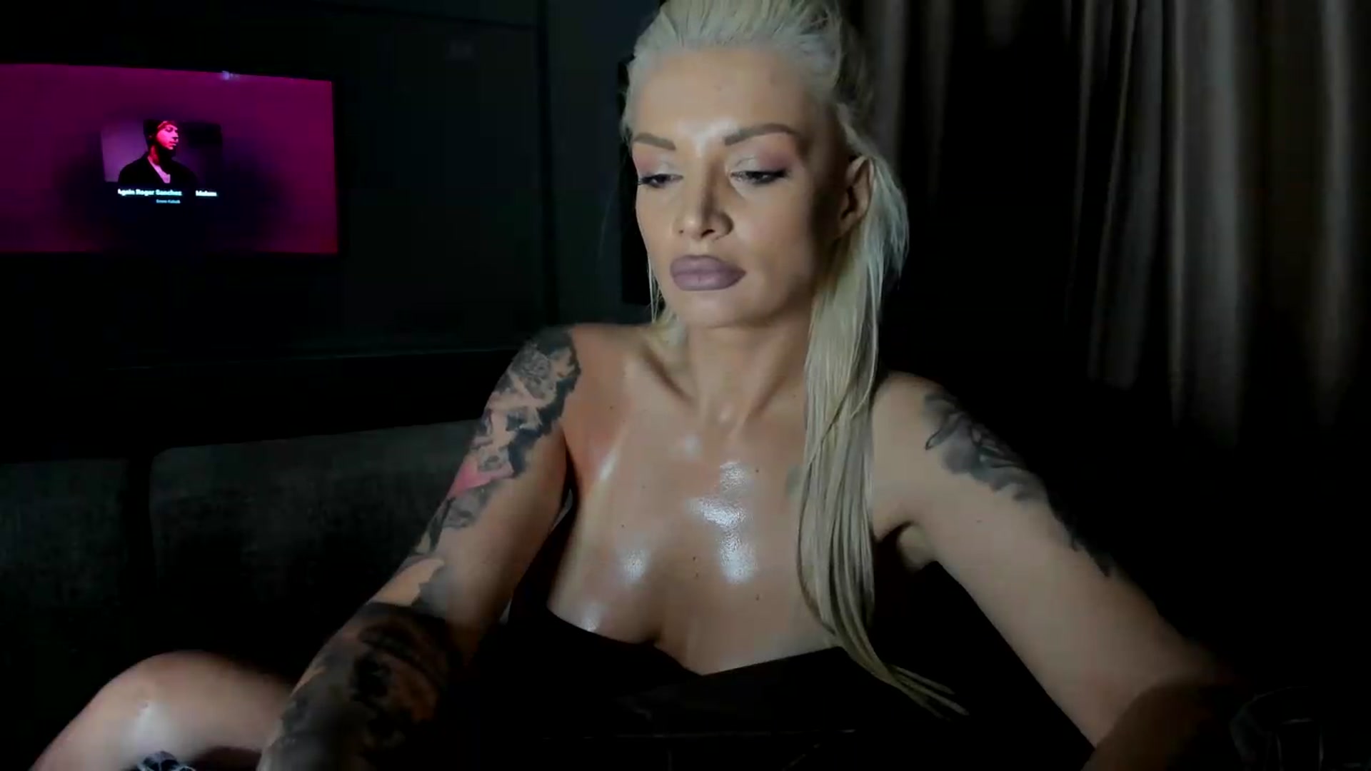 Gallery image thumbnail from BOO_D's myfreecams stream on, 06/25/2026, 24:35 image 19 of 20
