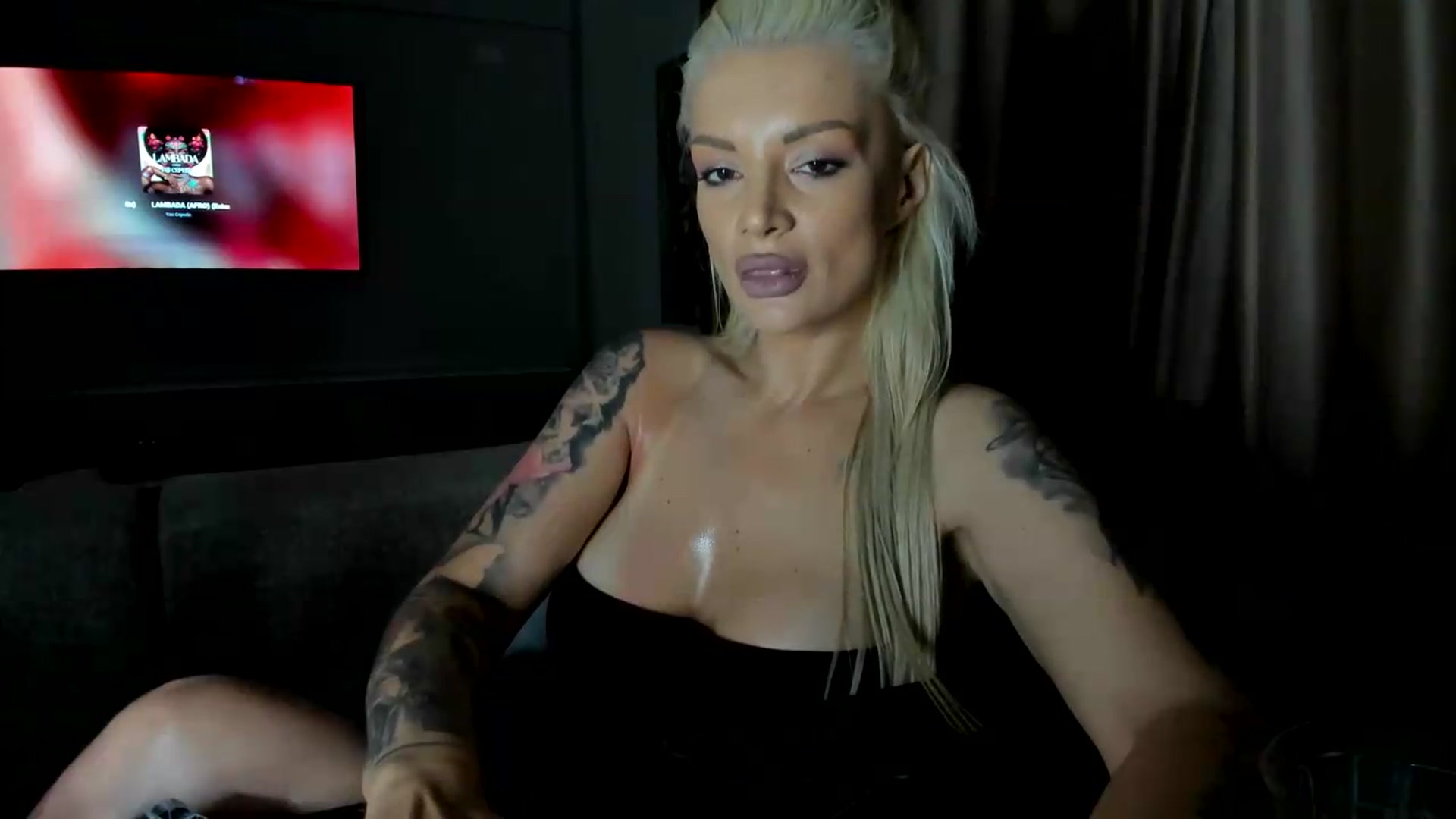 Gallery image thumbnail from BOO_D's myfreecams stream on, 06/25/2026, 24:35 image 9 of 20