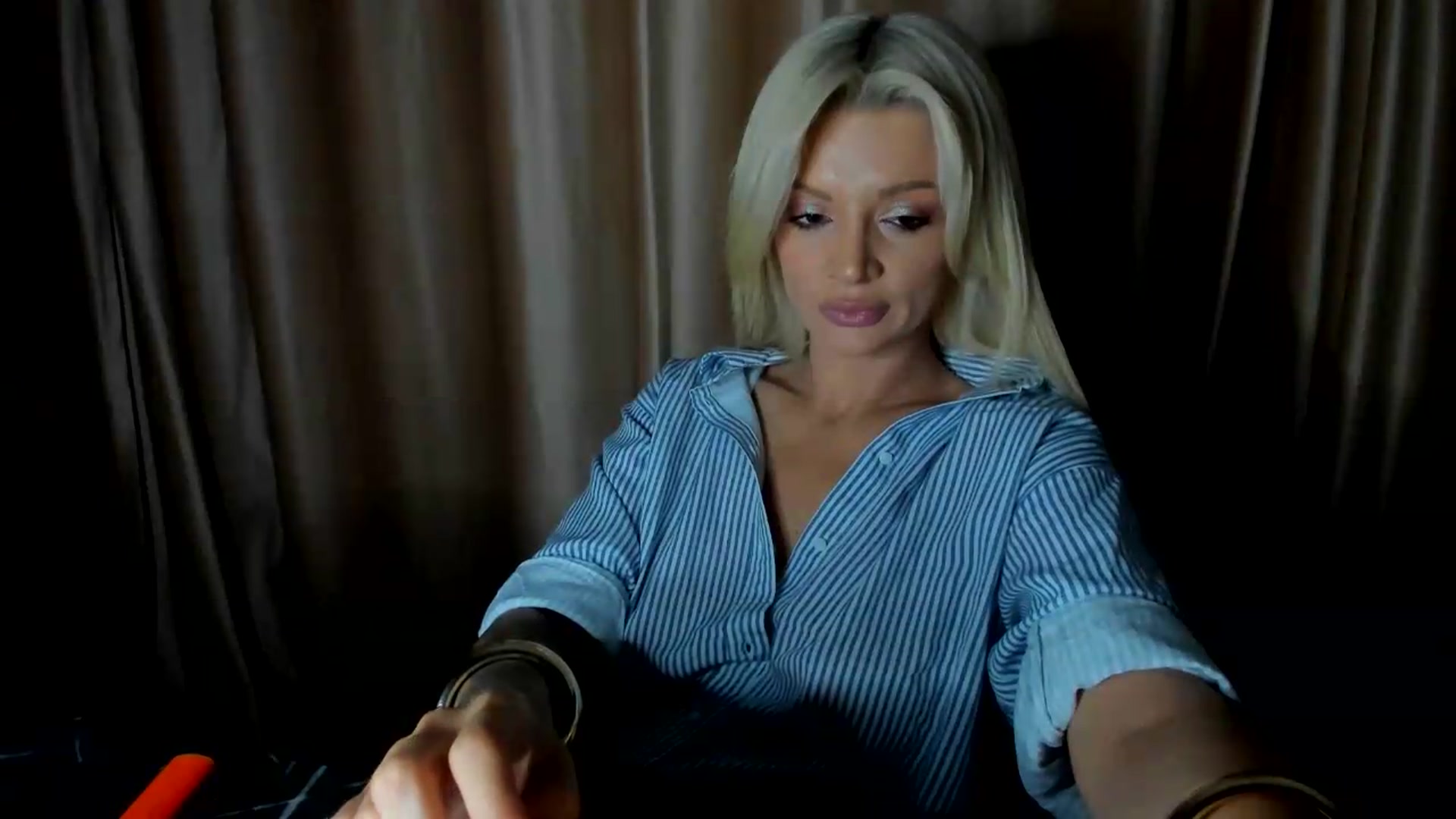 Gallery image thumbnail from BOO_D's myfreecams stream on, 07/12/2026, 22:37 image 13 of 20