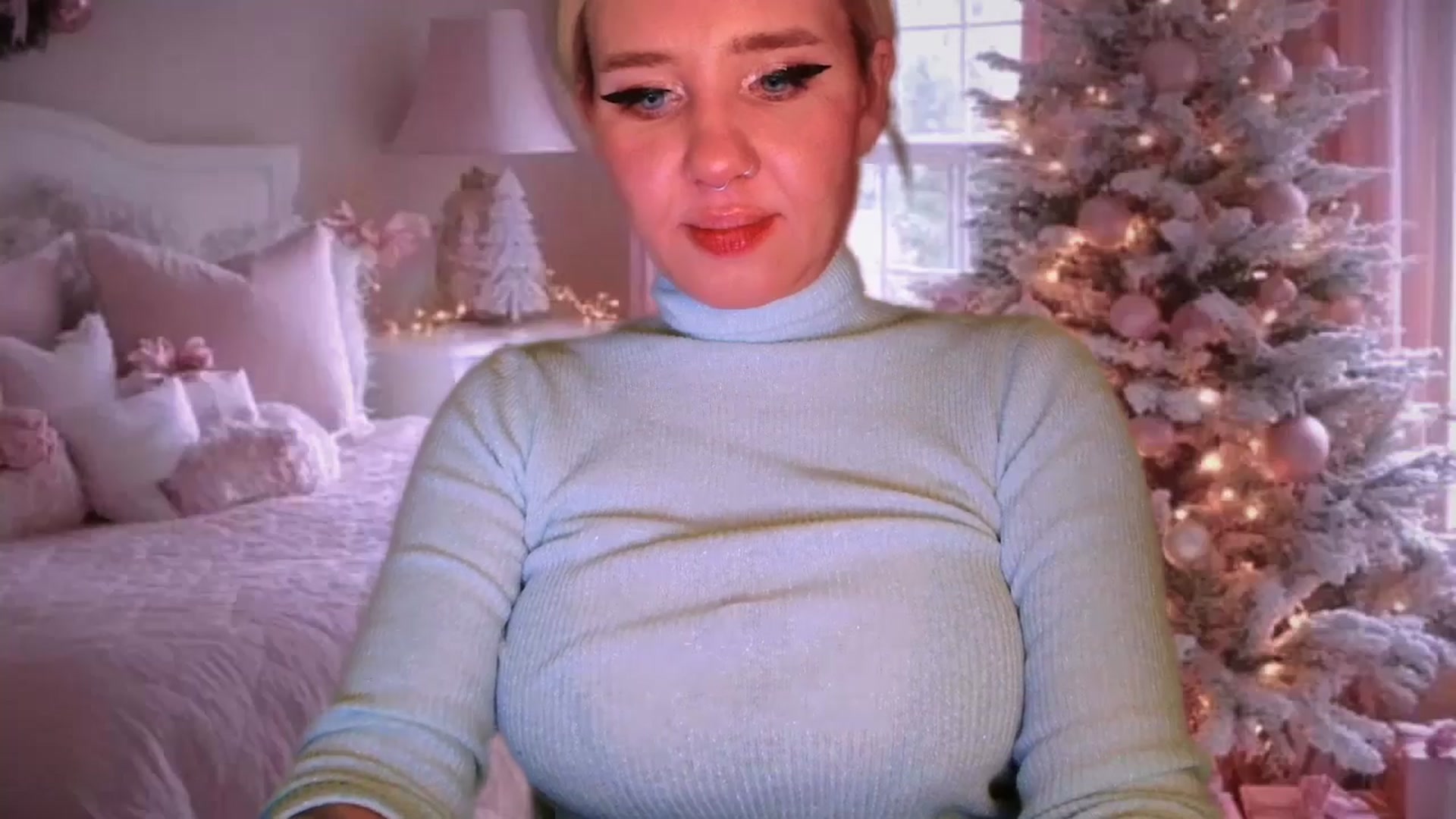 Gallery image thumbnail from BUTTERFACE's myfreecams stream on, 12/28/2025, 18:21 image 6 of 20