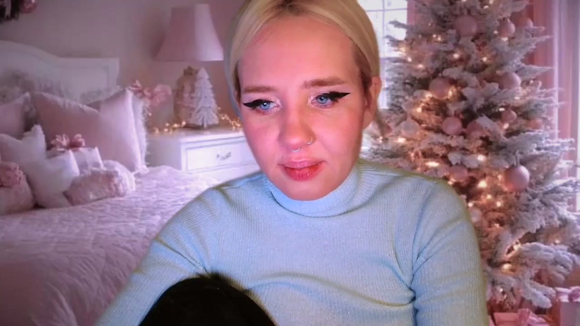 Gallery image thumbnail from BUTTERFACE's myfreecams stream on, 12/28/2025, 18:21 image 7 of 20