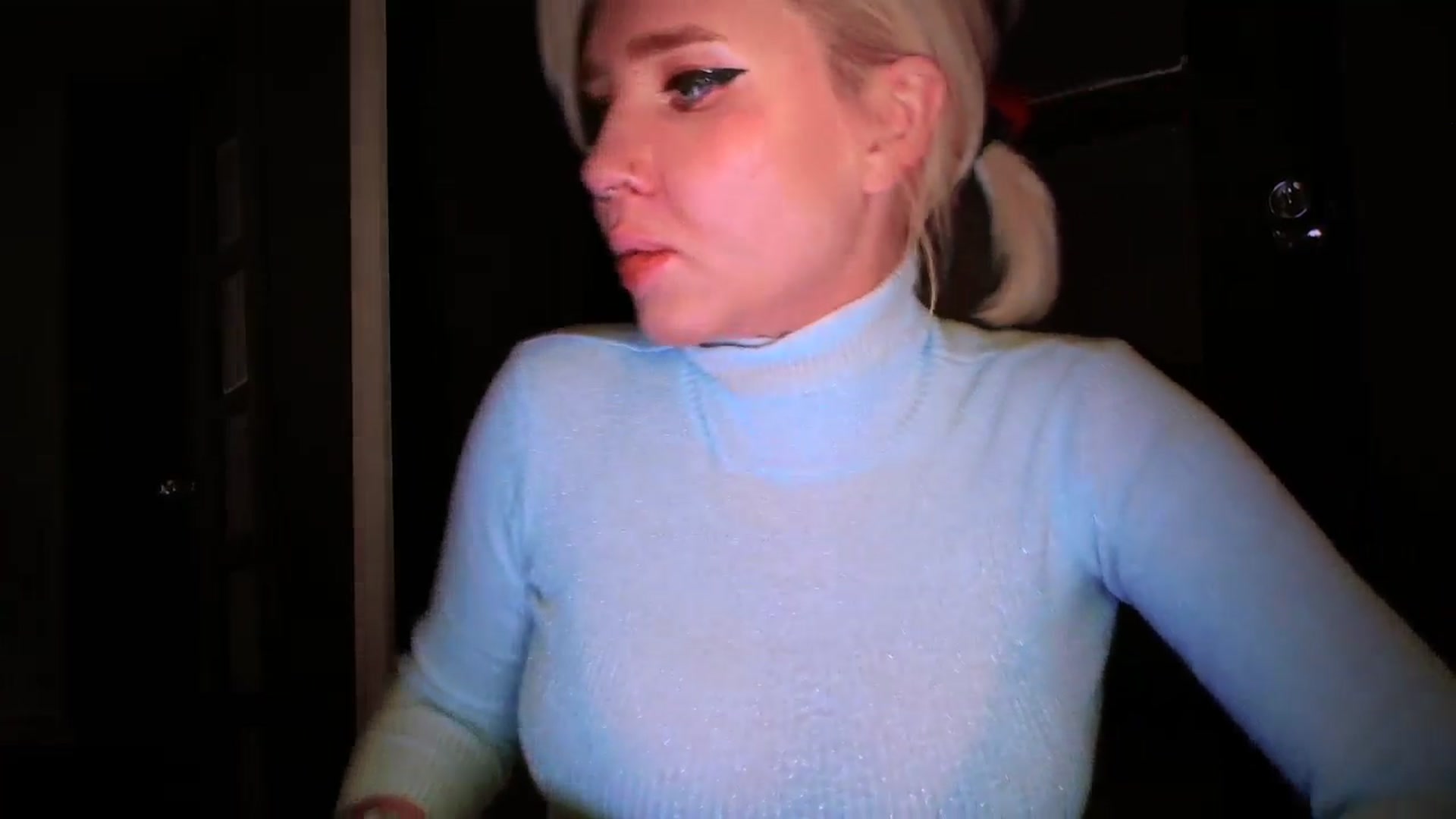 Gallery image thumbnail from BUTTERFACE's myfreecams stream on, 12/28/2025, 19:14 image 15 of 20