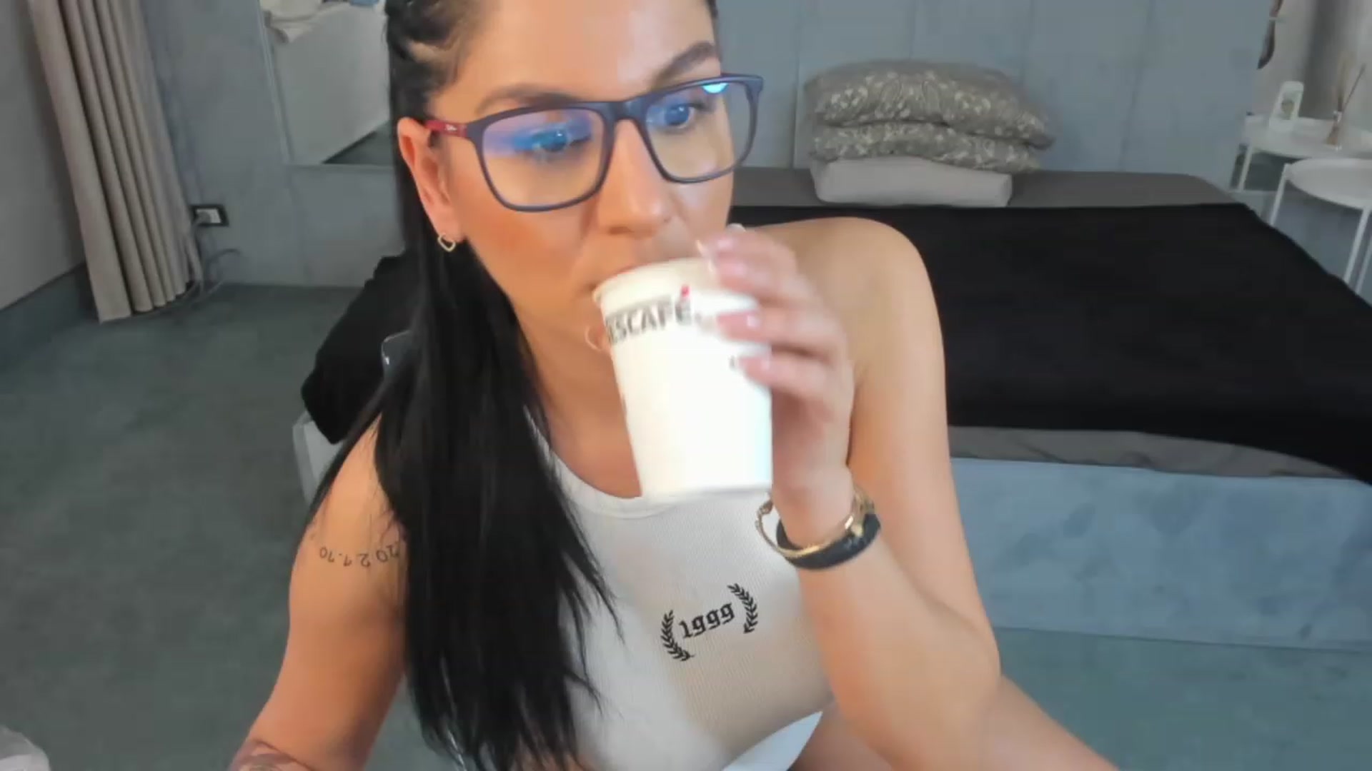 Gallery image thumbnail from B_Boo's myfreecams stream on, 11/23/2022, 12:36 image 14 of 20