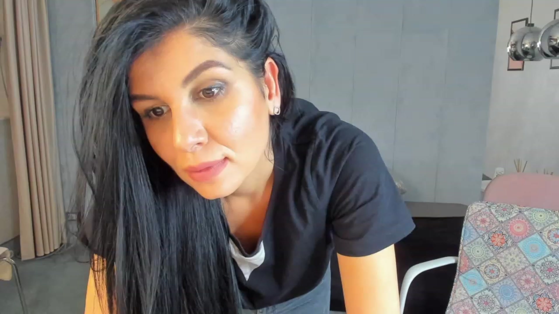 Gallery image thumbnail from B_Boo's myfreecams stream on, 11/27/2022, 15:21 image 17 of 20