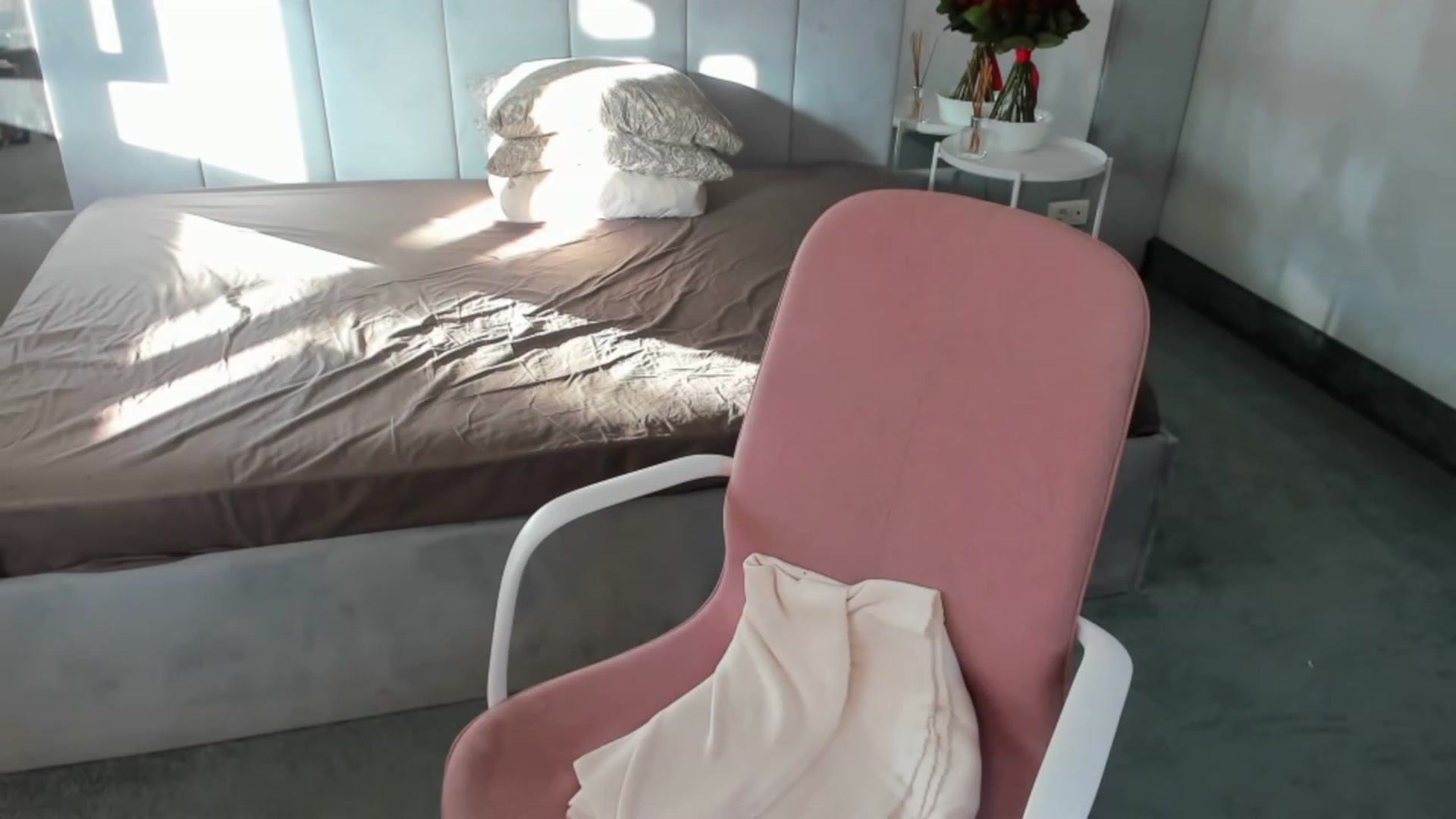 Gallery image thumbnail from B_Boo's myfreecams stream on, 12/12/2022, 13:37 image 11 of 20