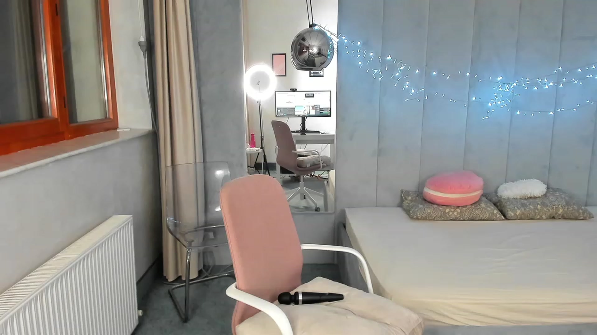 Gallery image thumbnail from B_Boo's myfreecams stream on, 01/15/2023, 15:24 image 20 of 20
