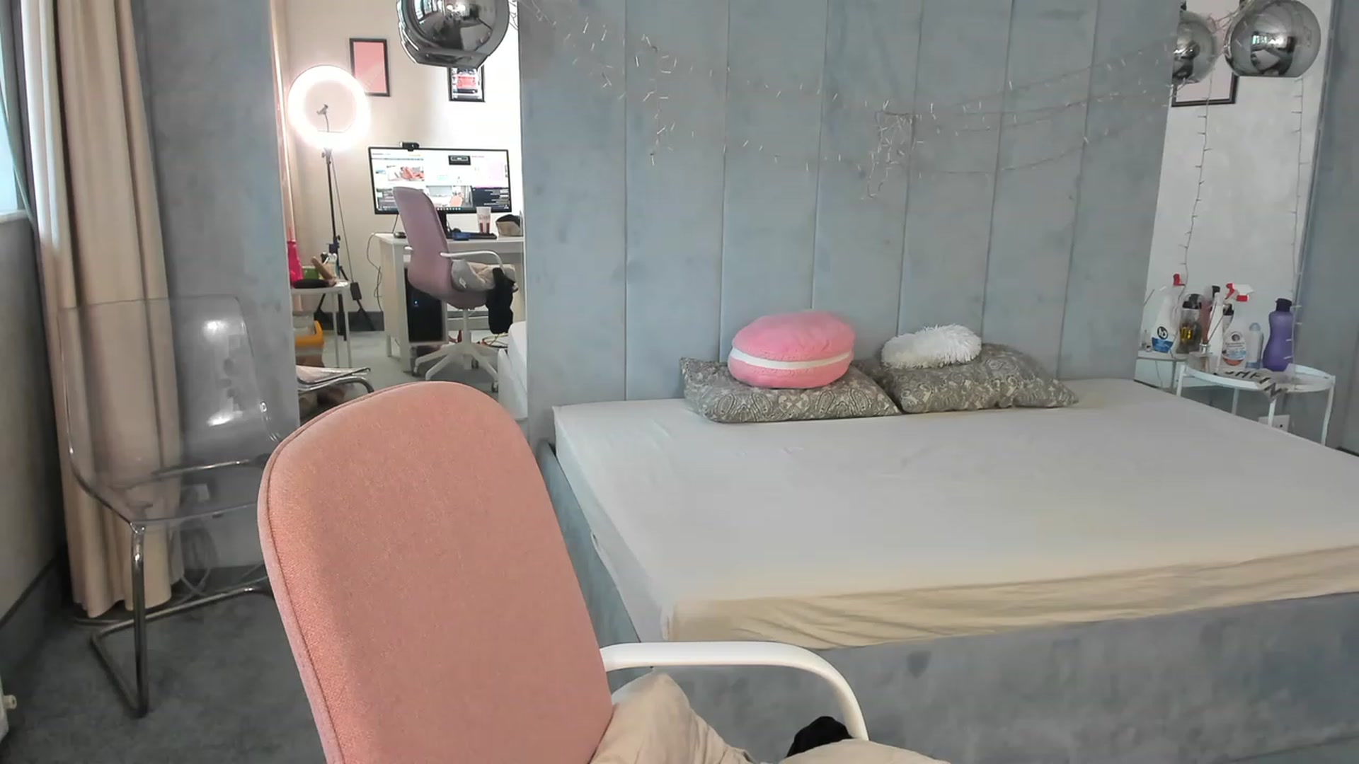 Gallery image thumbnail from B_Boo's myfreecams stream on, 01/20/2023, 13:10 image 7 of 20