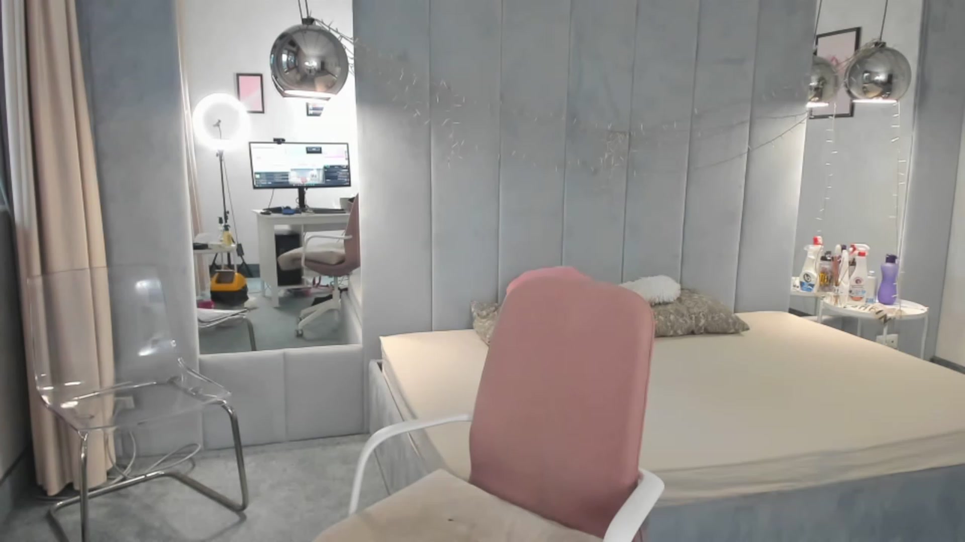 Gallery image thumbnail from B_Boo's myfreecams stream on, 01/21/2023, 14:49 image 11 of 20