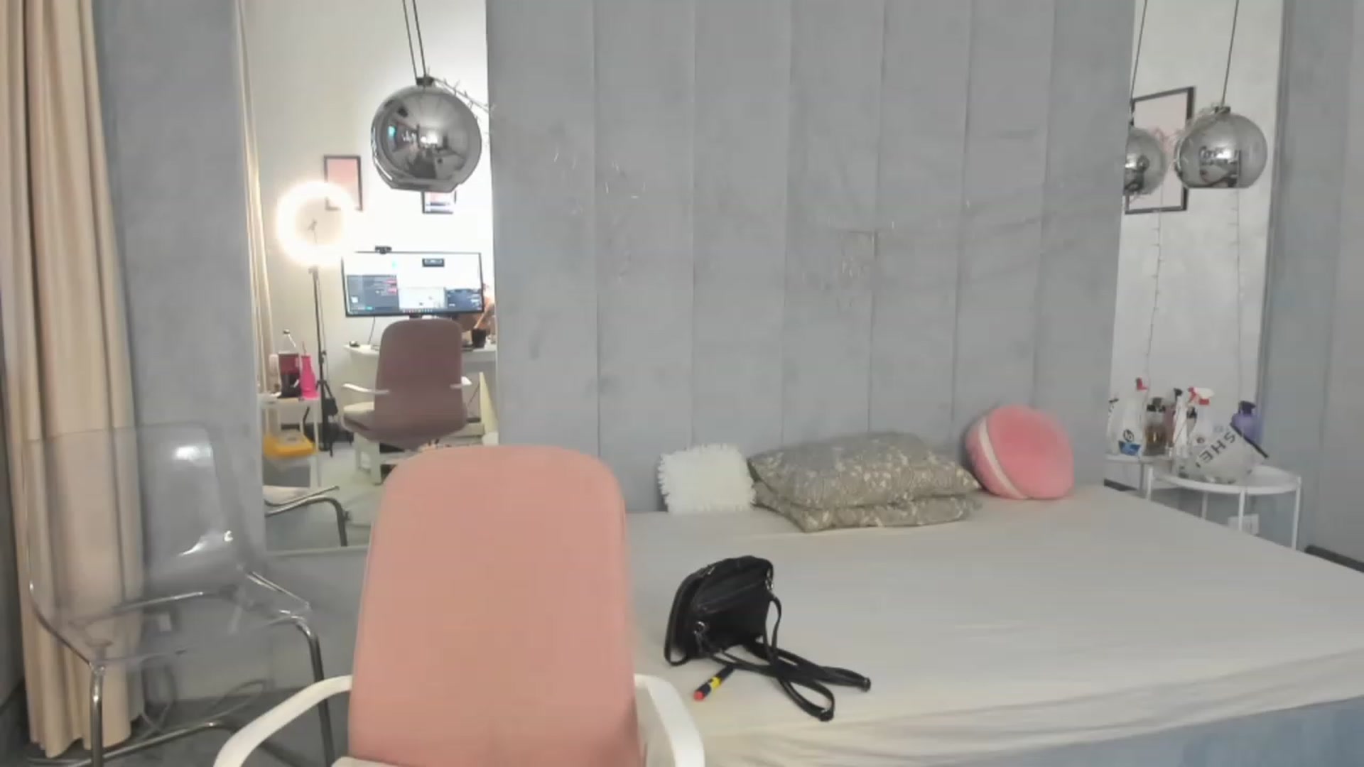 Gallery image thumbnail from B_Boo's myfreecams stream on, 01/26/2023, 14:16 image 18 of 20