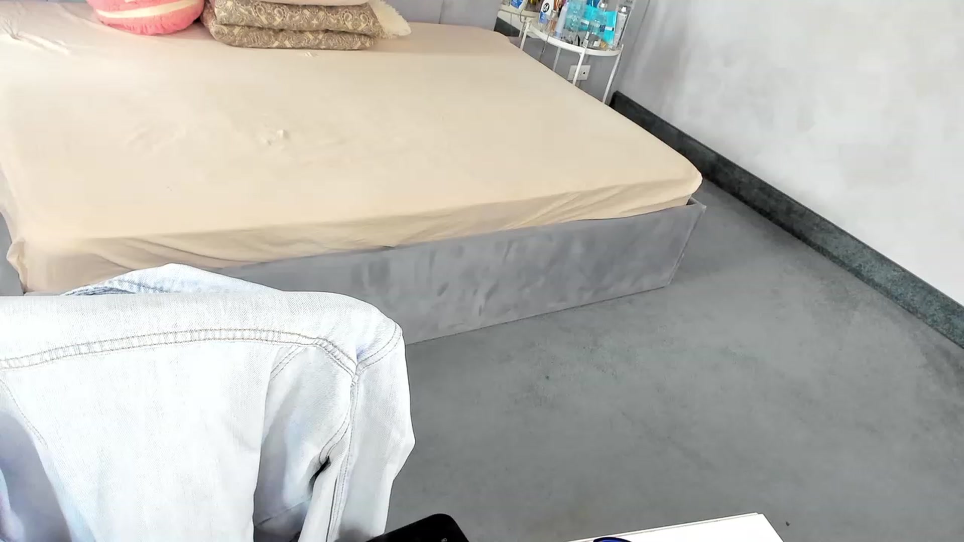 Gallery image thumbnail from B_Boo's myfreecams stream on, 03/17/2023, 10:01 image 7 of 20