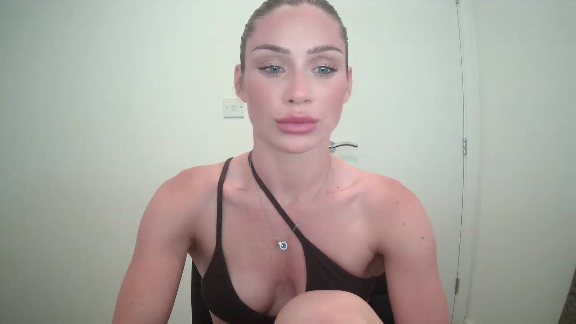 Gallery image thumbnail from B_Rhoades's myfreecams stream on, 06/05/2023, 11:02 image 20 of 20