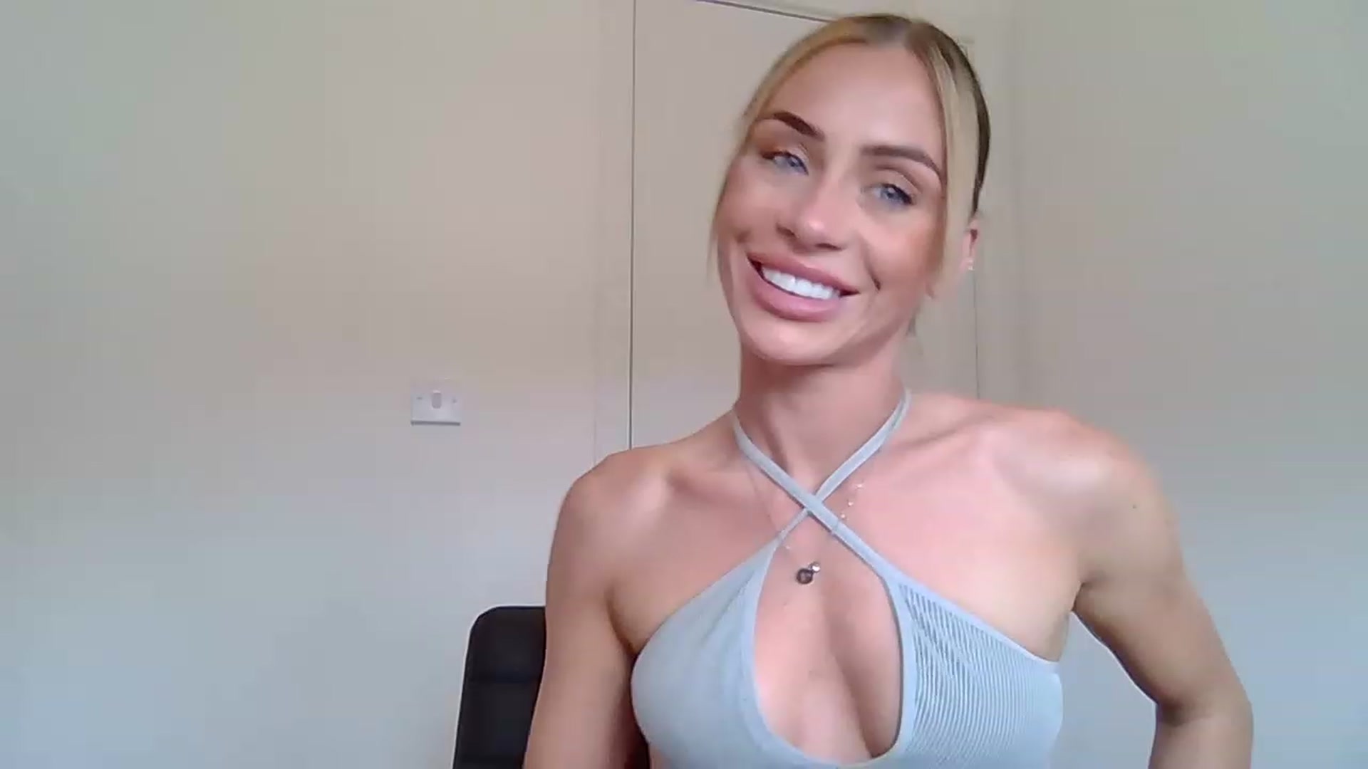 Gallery image thumbnail from B_Rhoades's myfreecams stream on, 06/22/2023, 13:50 image 2 of 20