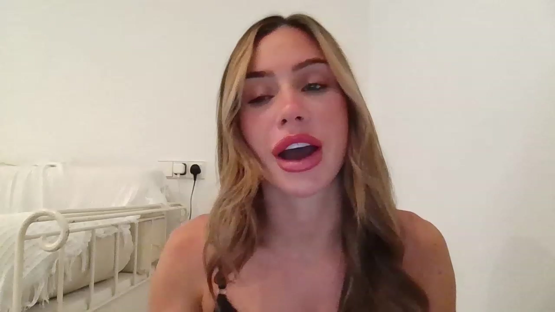 Gallery image thumbnail from B_Rhoades's myfreecams stream on, 07/24/2023, 07:14 image 4 of 20
