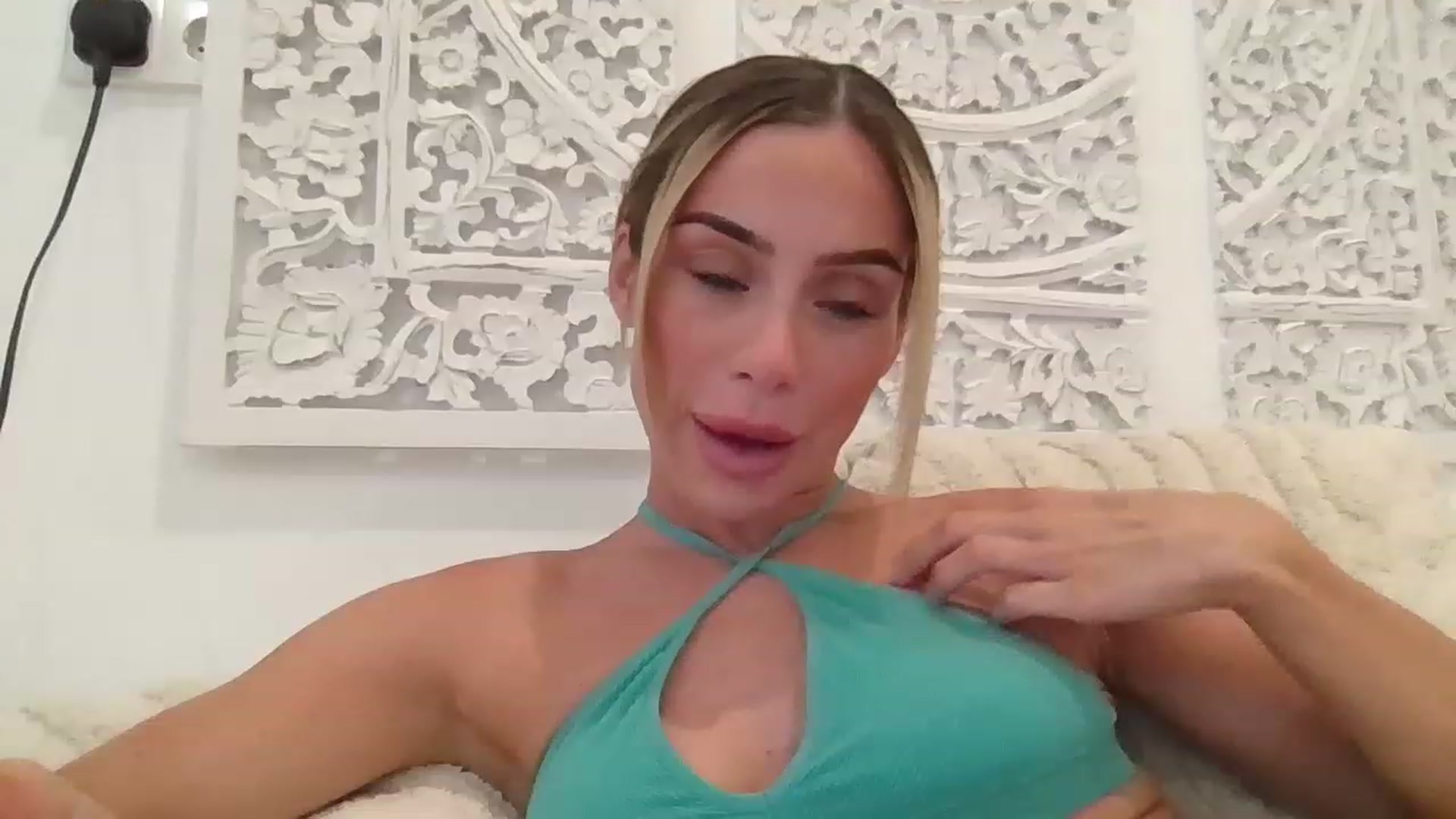 Gallery image thumbnail from B_Rhoades's myfreecams stream on, 07/29/2023, 18:35 image 9 of 20